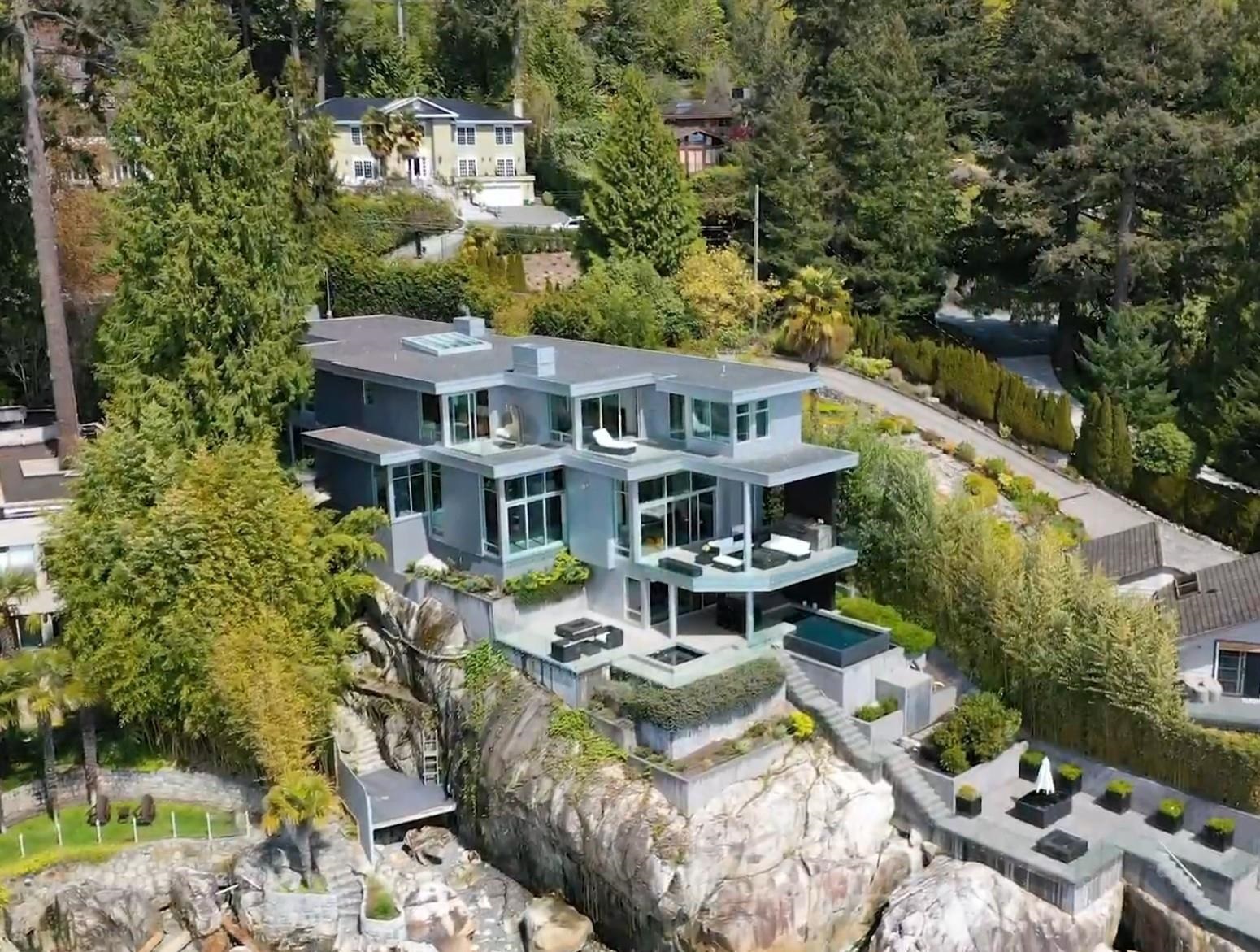  3906 Marine Drive - MLS&reg; # R3106810