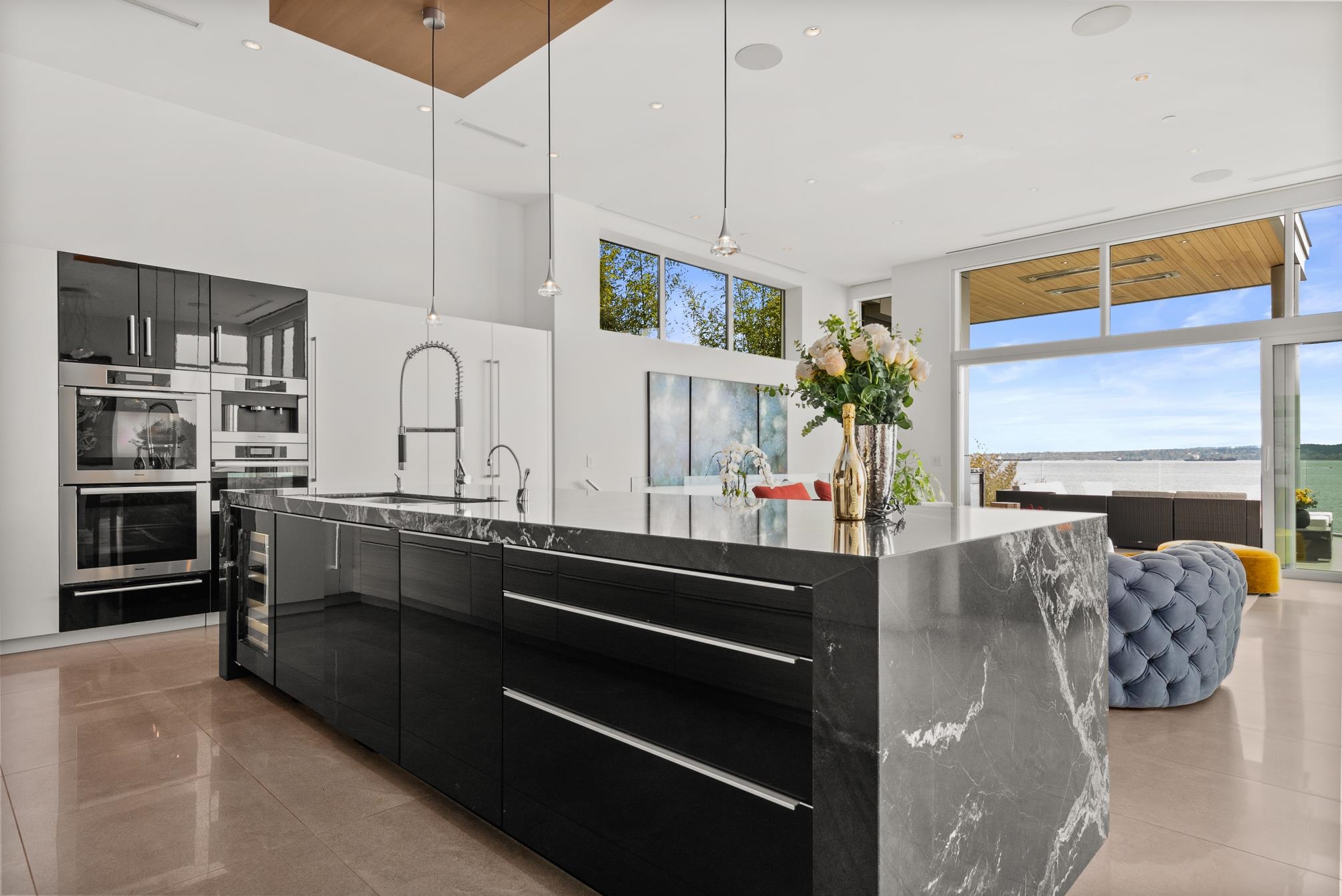  3906 Marine Drive - MLS&reg; # R3106810