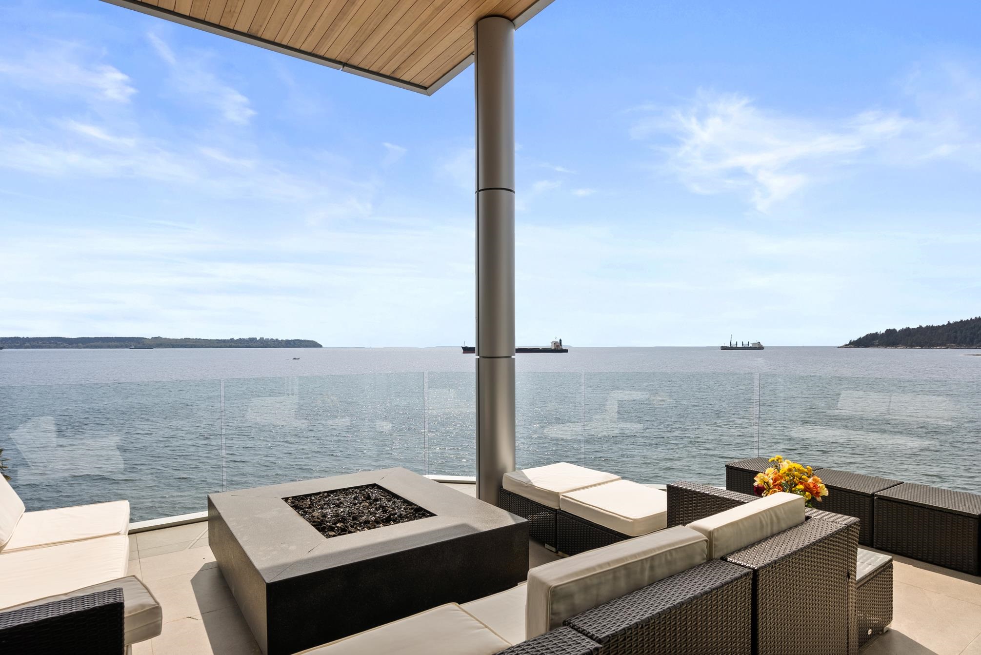  3906 Marine Drive - MLS&reg; # R3106810
