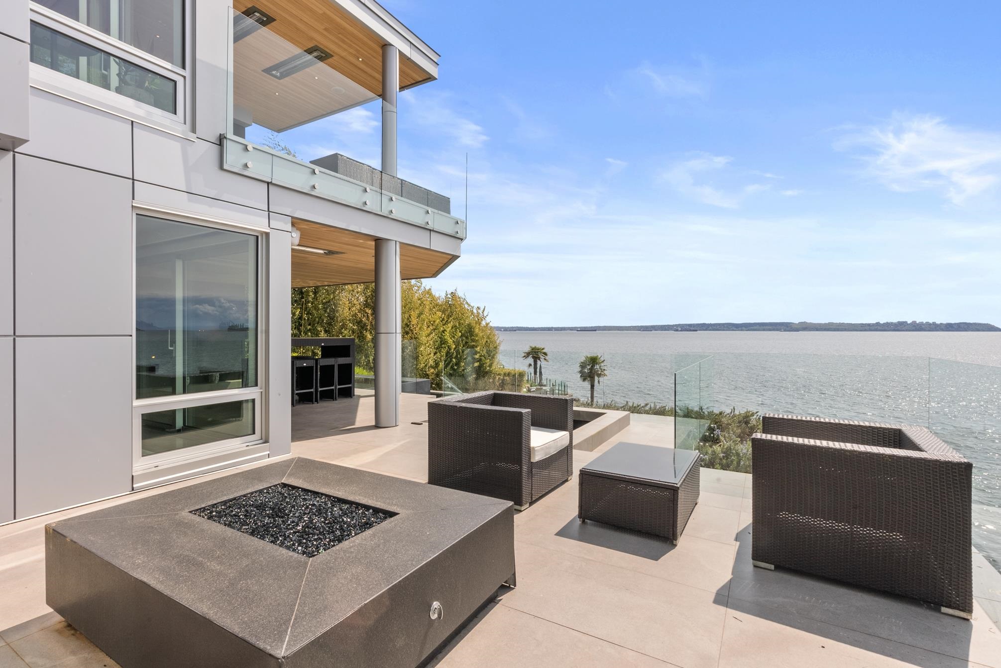  3906 Marine Drive - MLS&reg; # R3106810