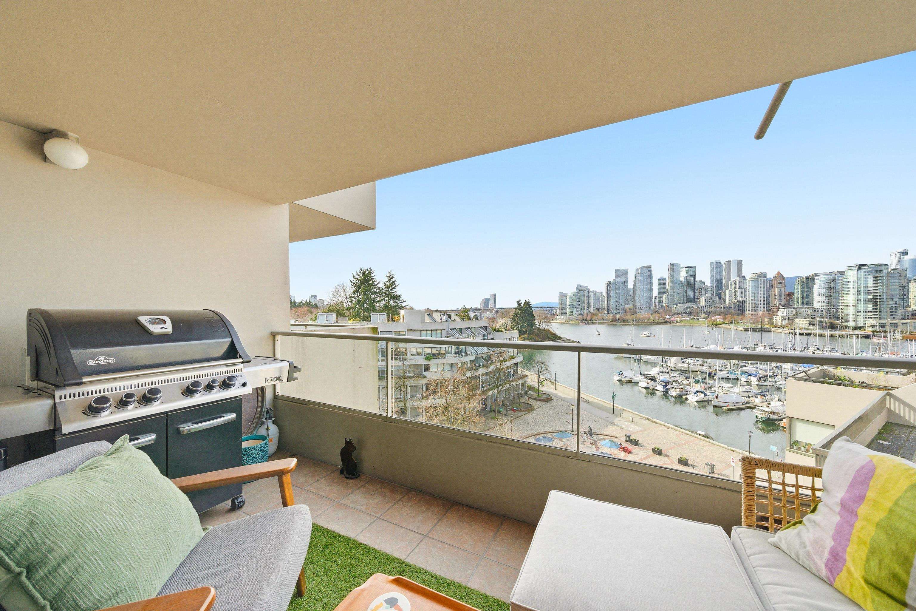 533 666 Leg In Boot Square - MLS&reg; # R3107964