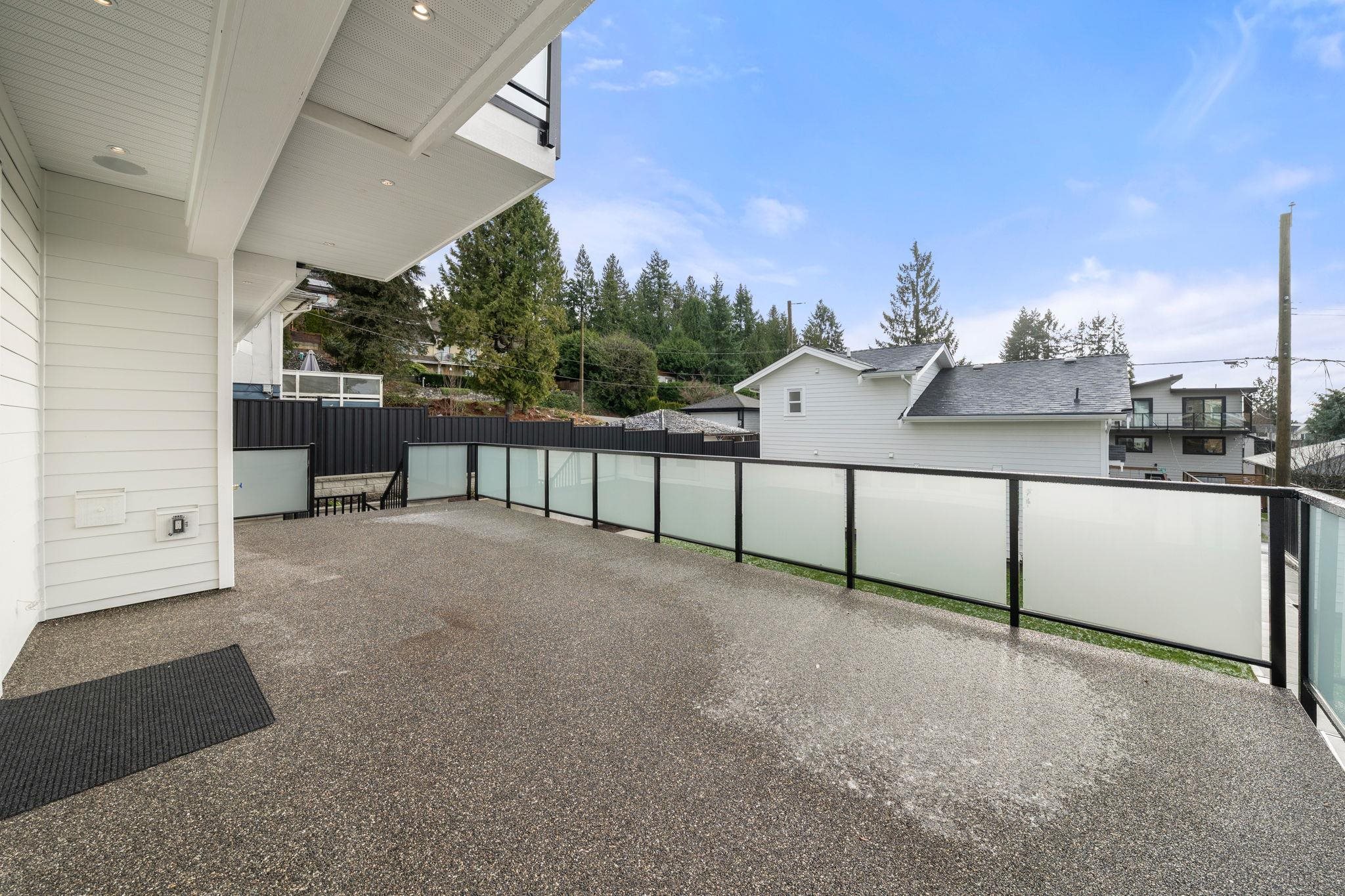  361 22nd Street - MLS&reg; # R3108347