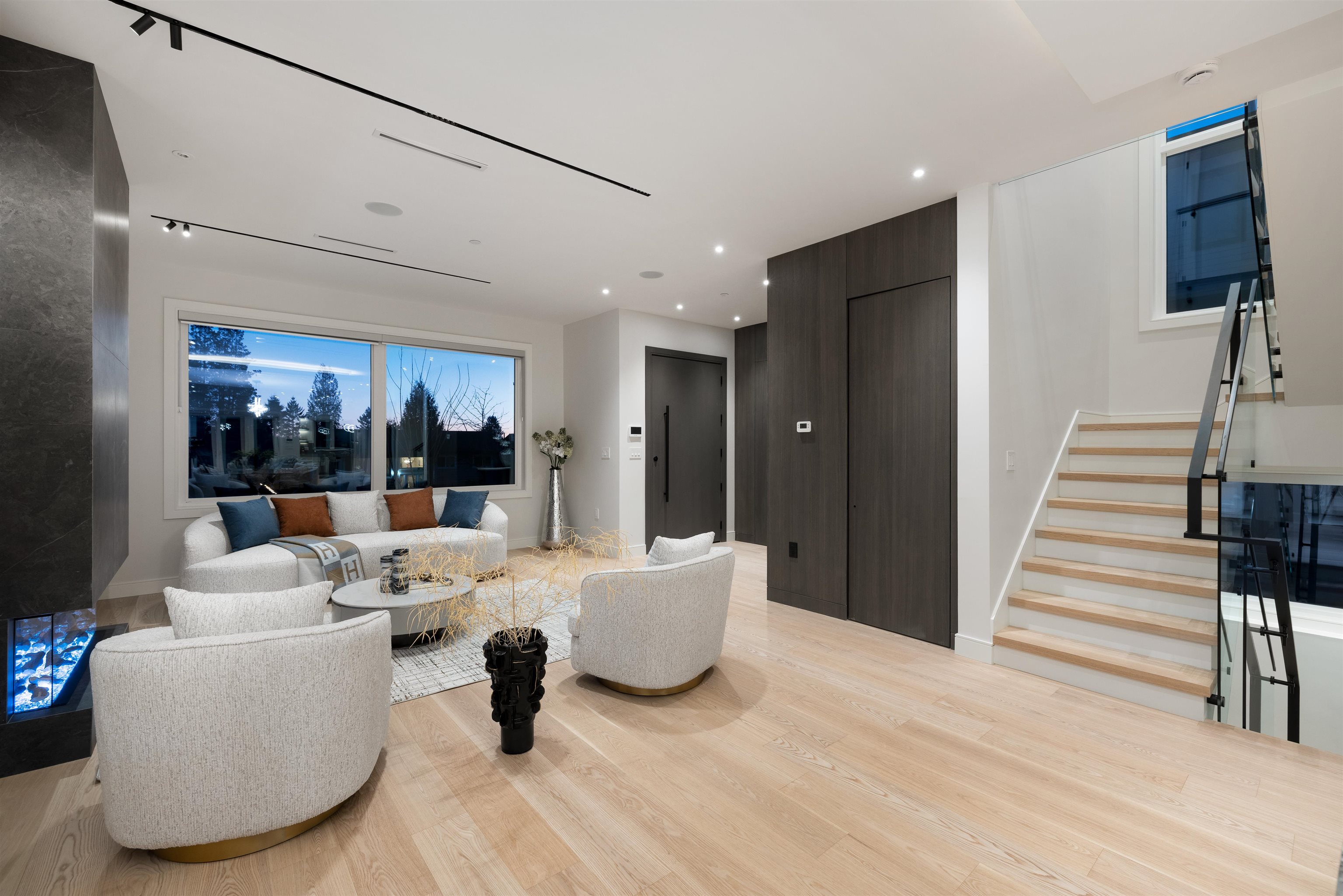  838 14th Street - MLS&reg; # R3110998