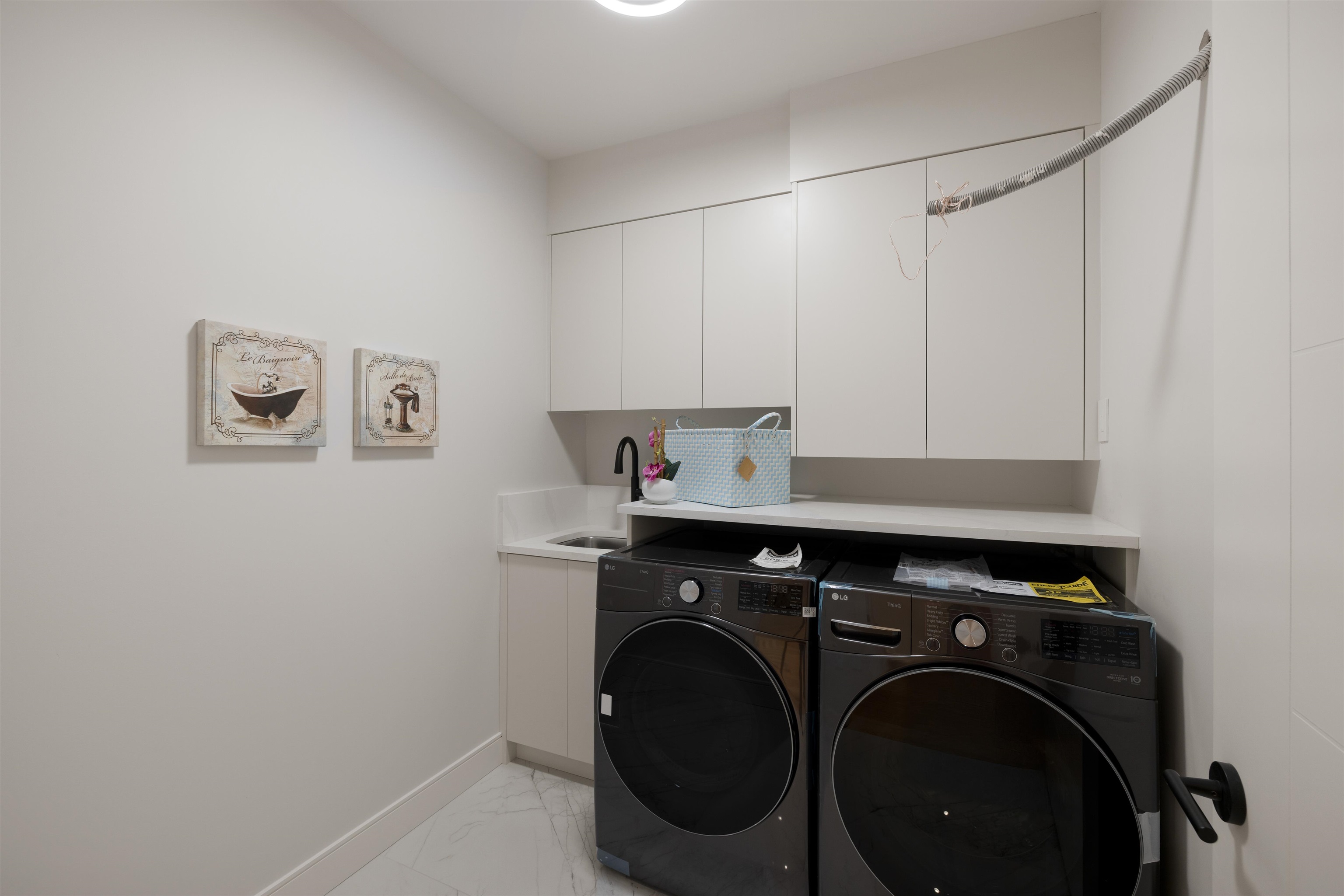  838 14th Street - MLS&reg; # R3110998