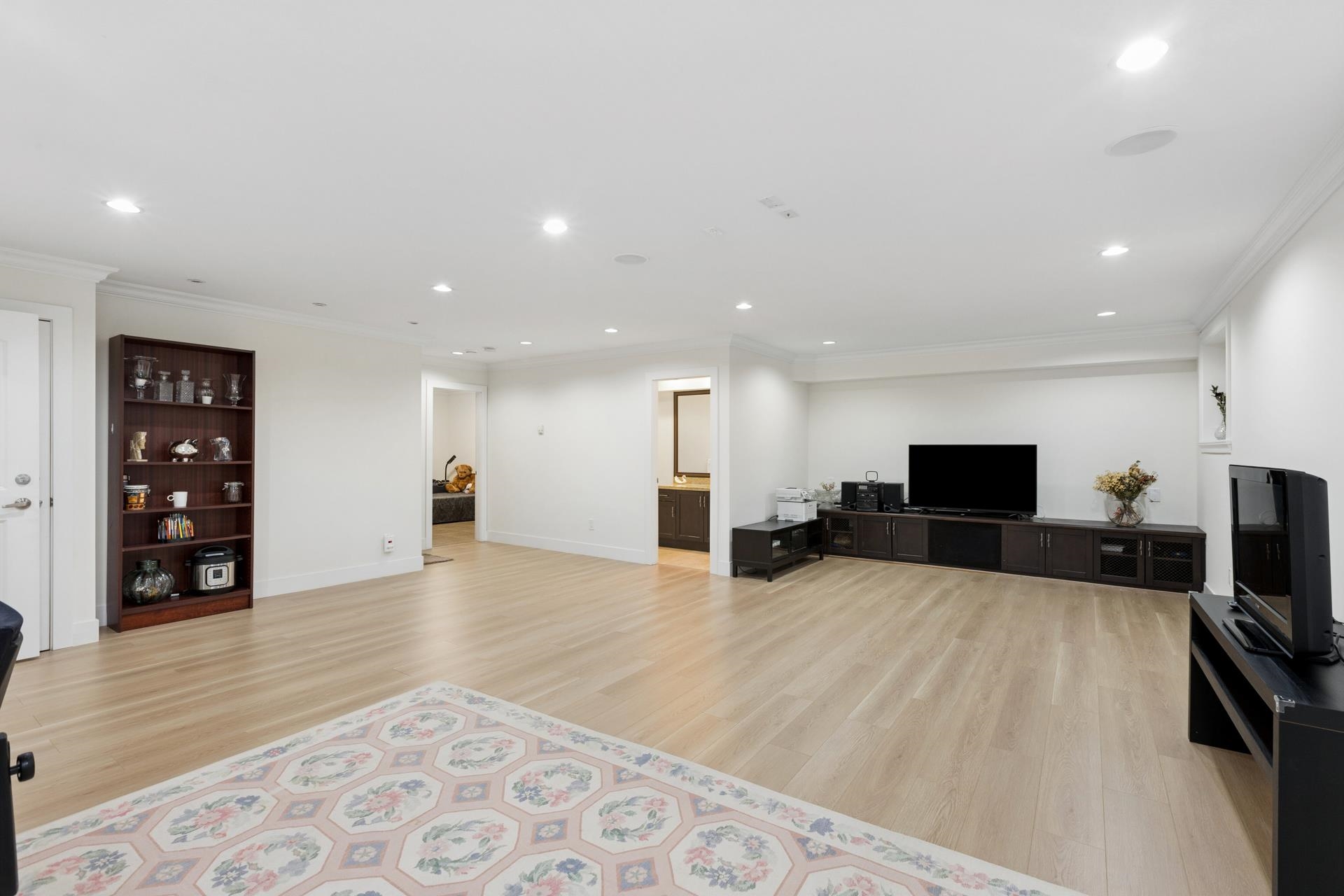  418 13th Street - MLS&reg; # R3112124