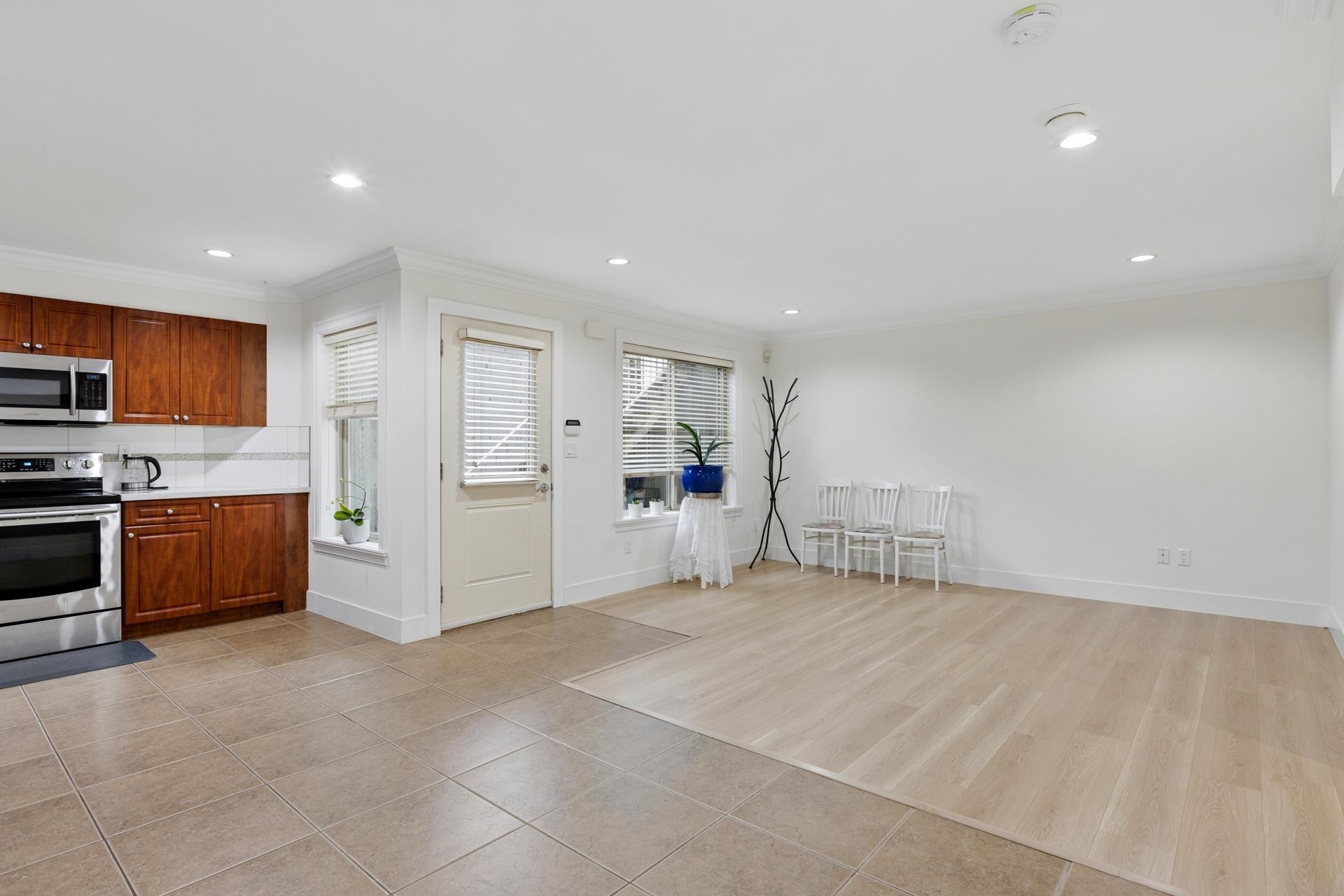  418 13th Street - MLS&reg; # R3112124