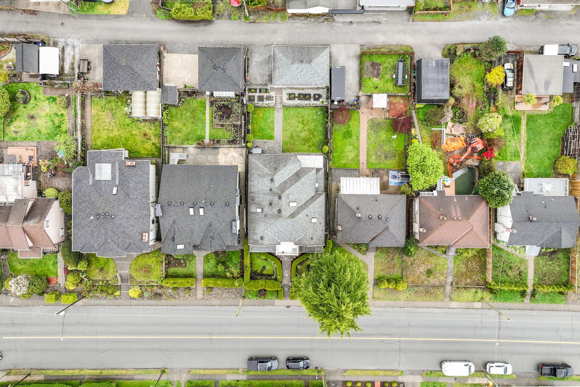  418 13th Street - MLS&reg; # R3112124