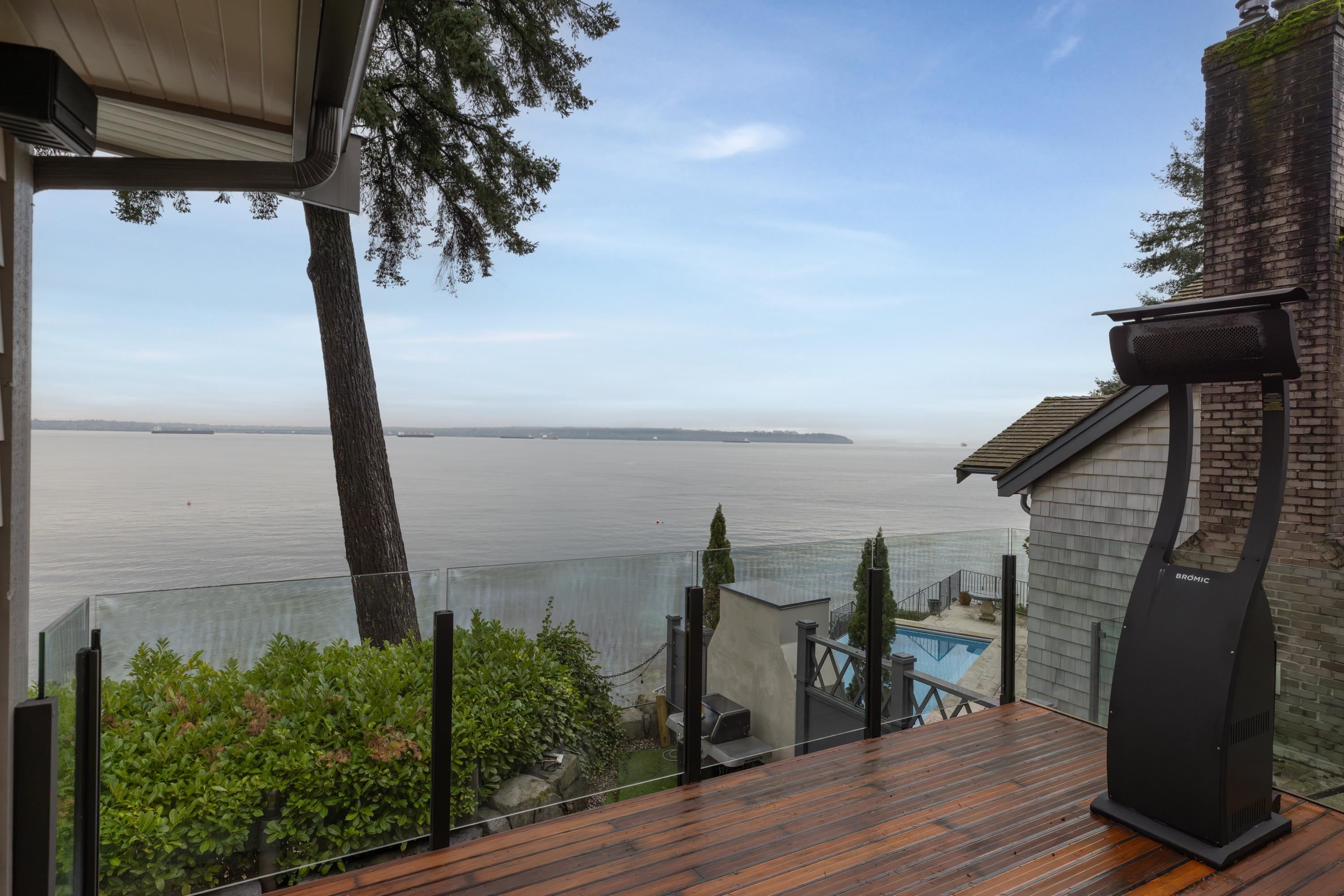  3298 Radcliffe Avenue - MLS&reg; # R3114958