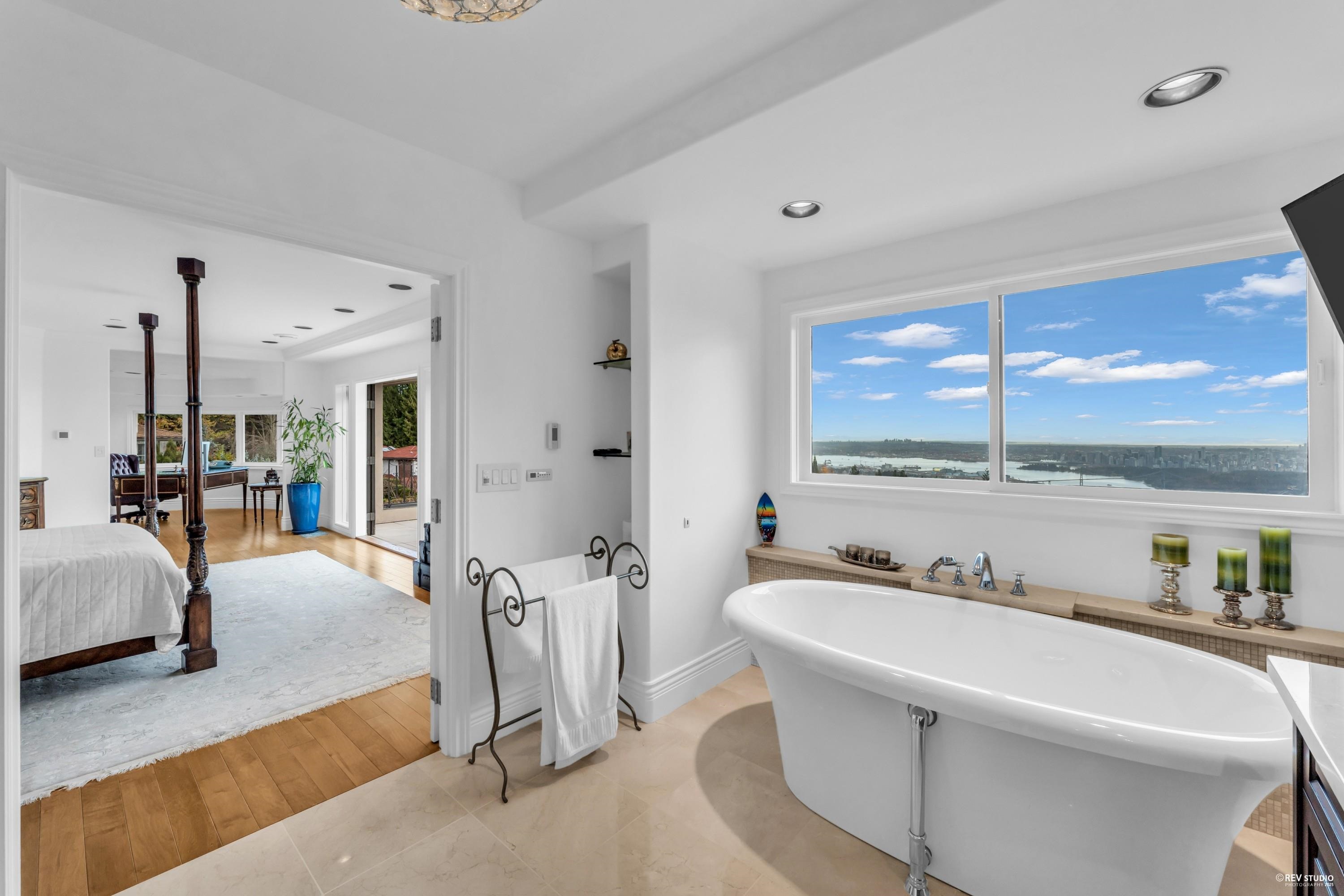  1525 Errigal Place - MLS&reg; # R3115117