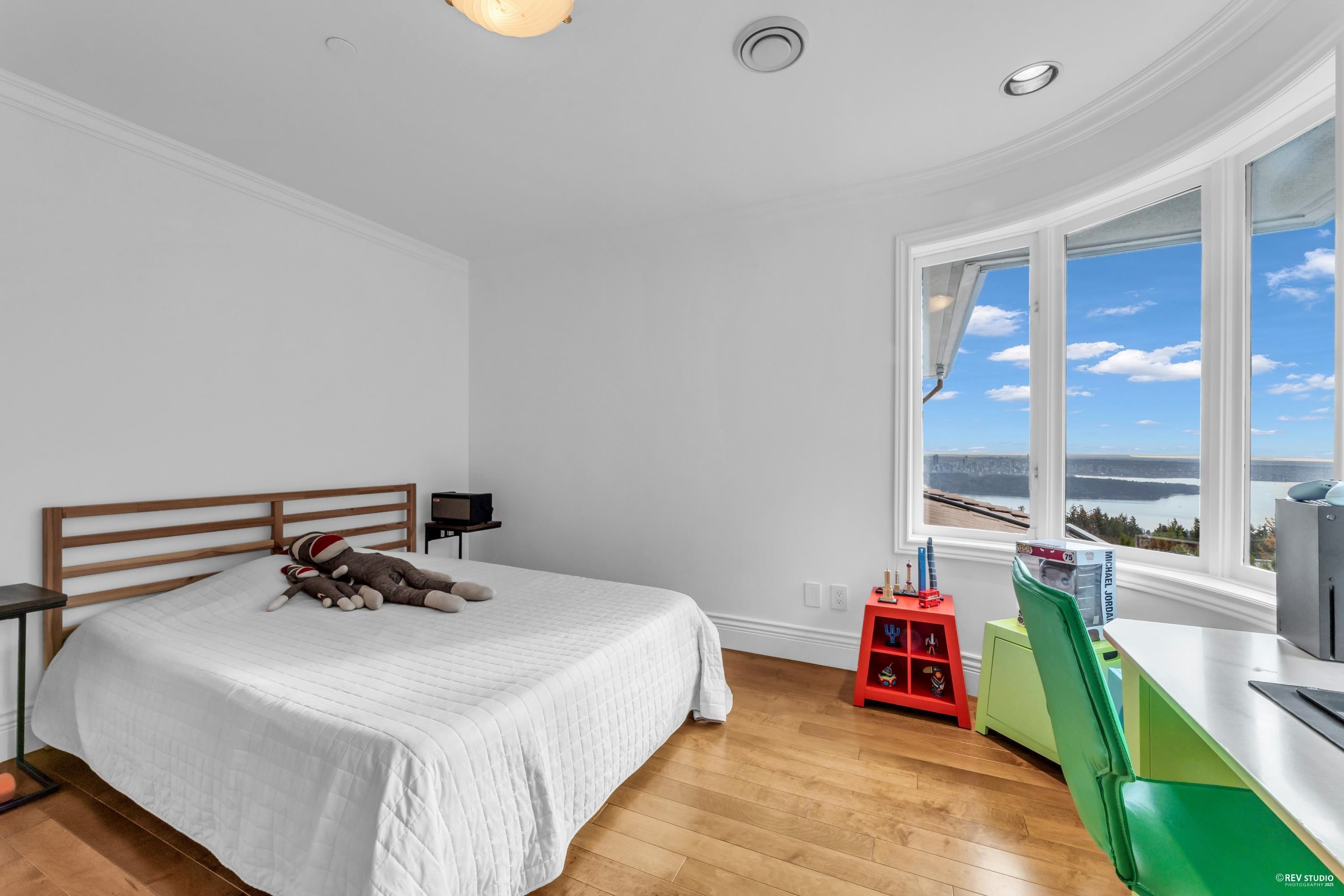  1525 Errigal Place - MLS&reg; # R3115117