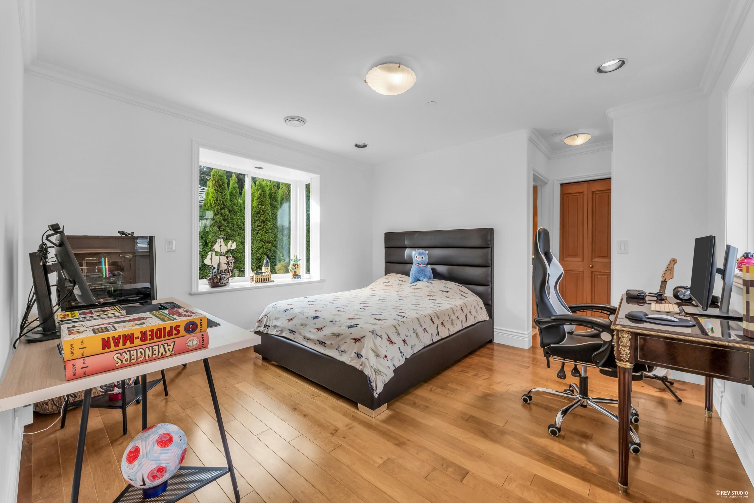  1525 Errigal Place - MLS&reg; # R3115117