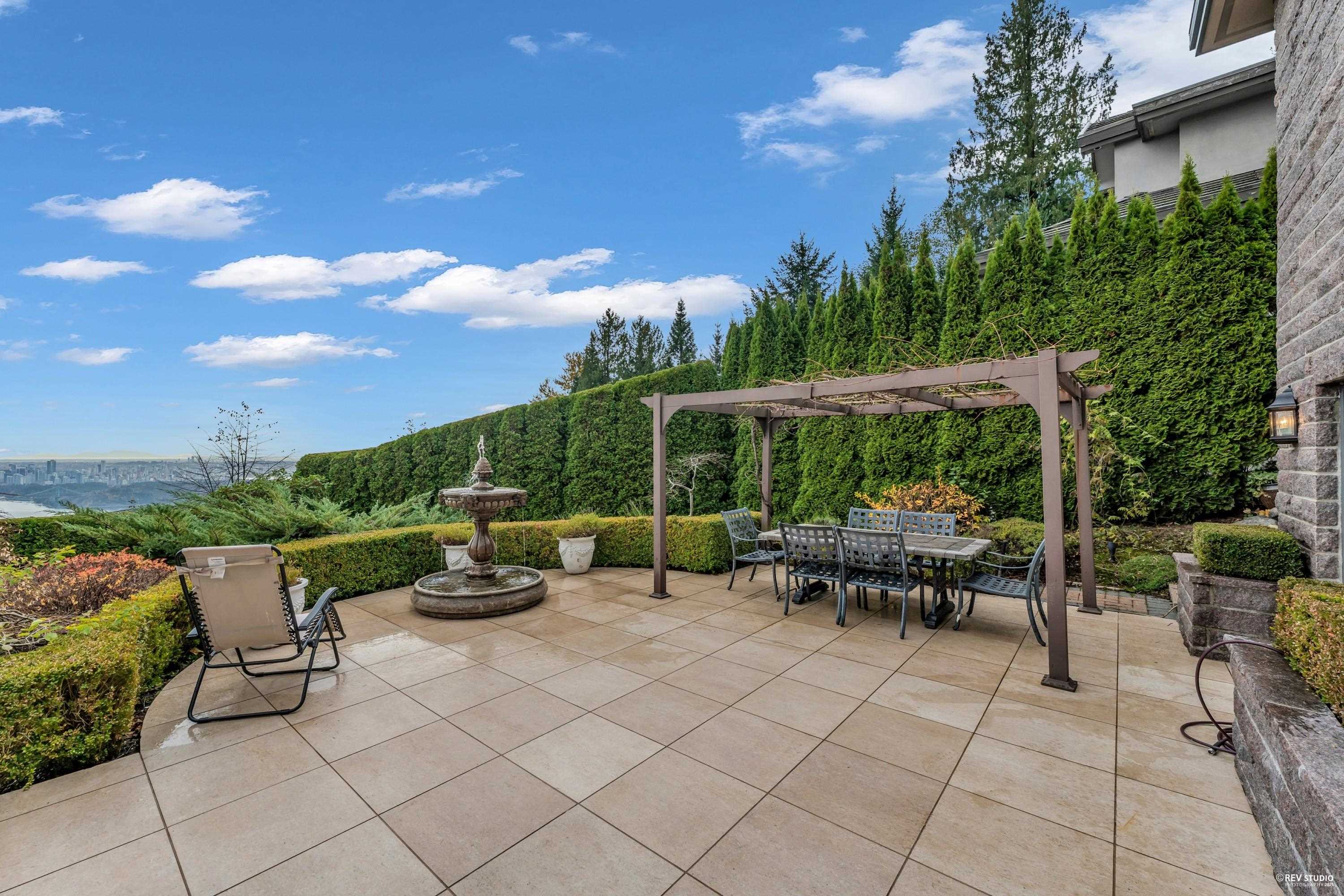  1525 Errigal Place - MLS&reg; # R3115117