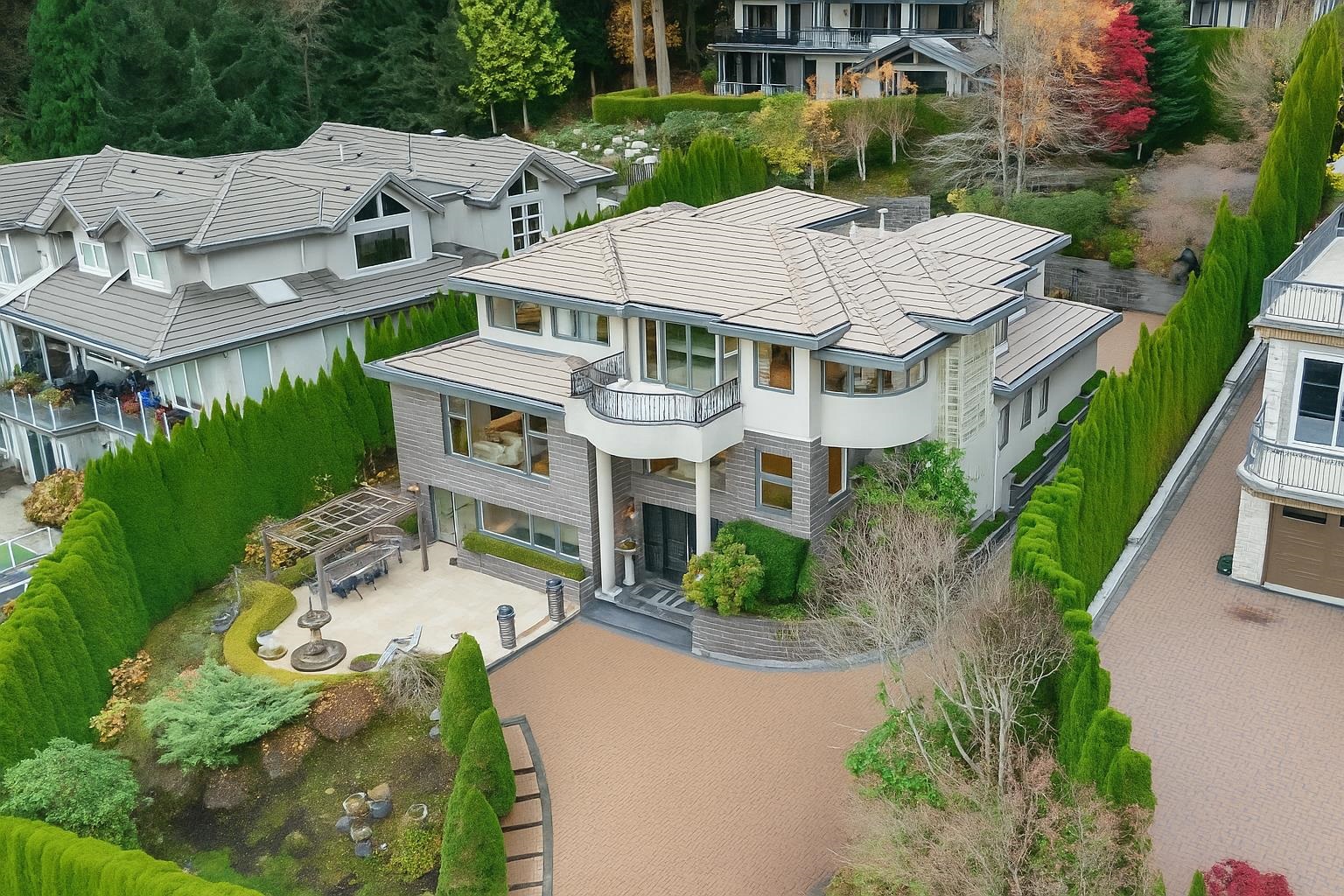  1525 Errigal Place - MLS&reg; # R3115117