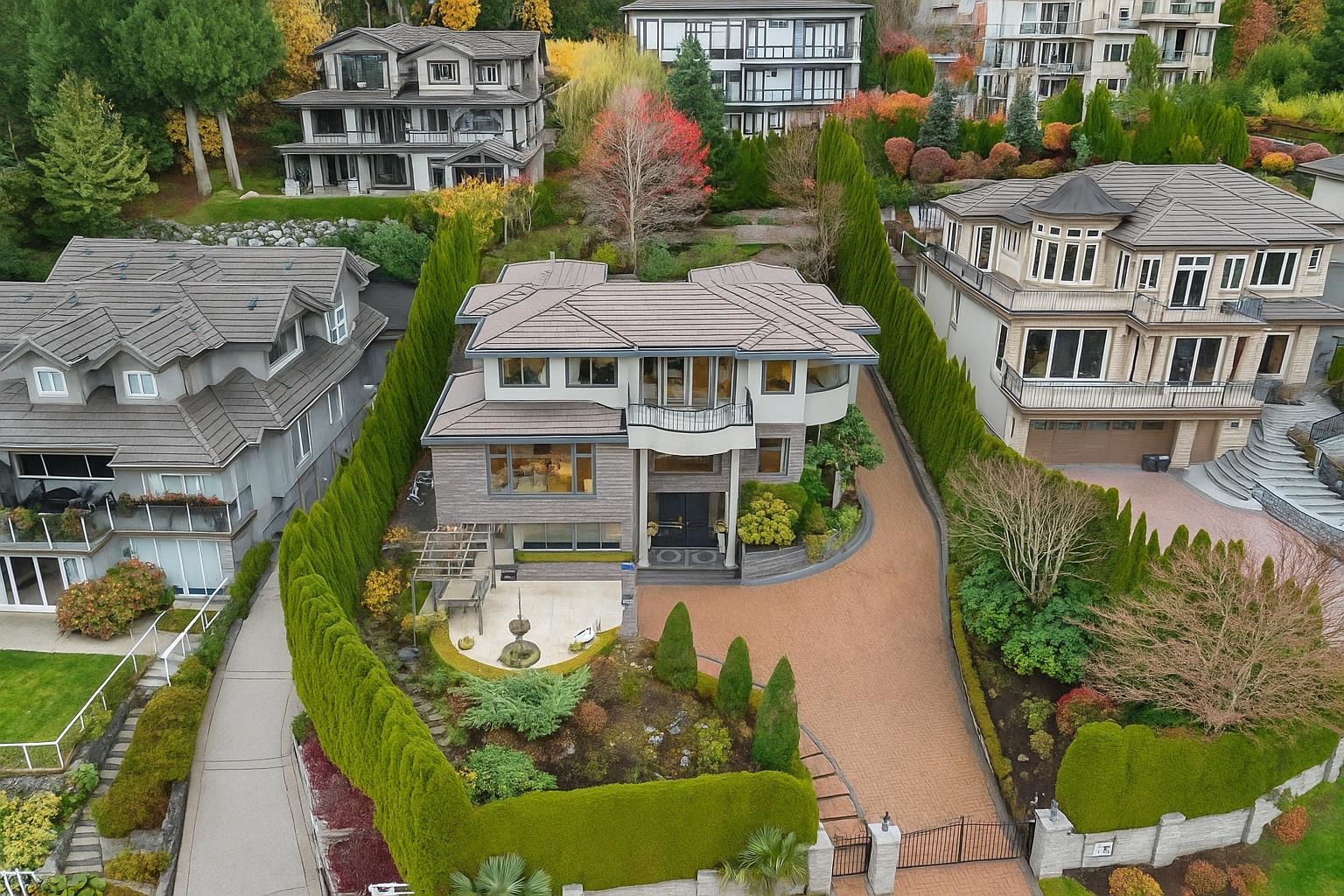  1525 Errigal Place - MLS&reg; # R3115117