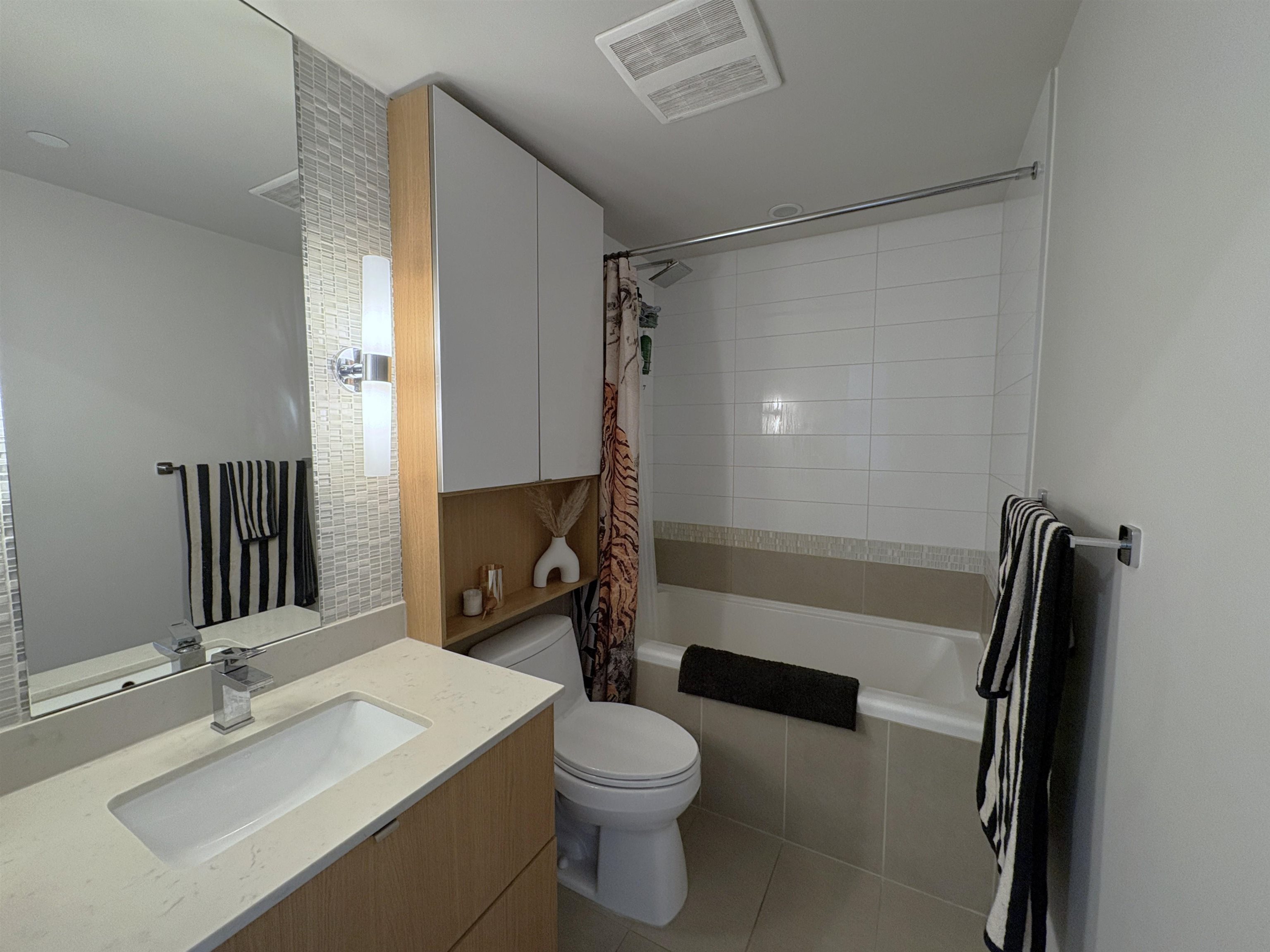 309 159 2nd Avenue - MLS&reg; # R3115969