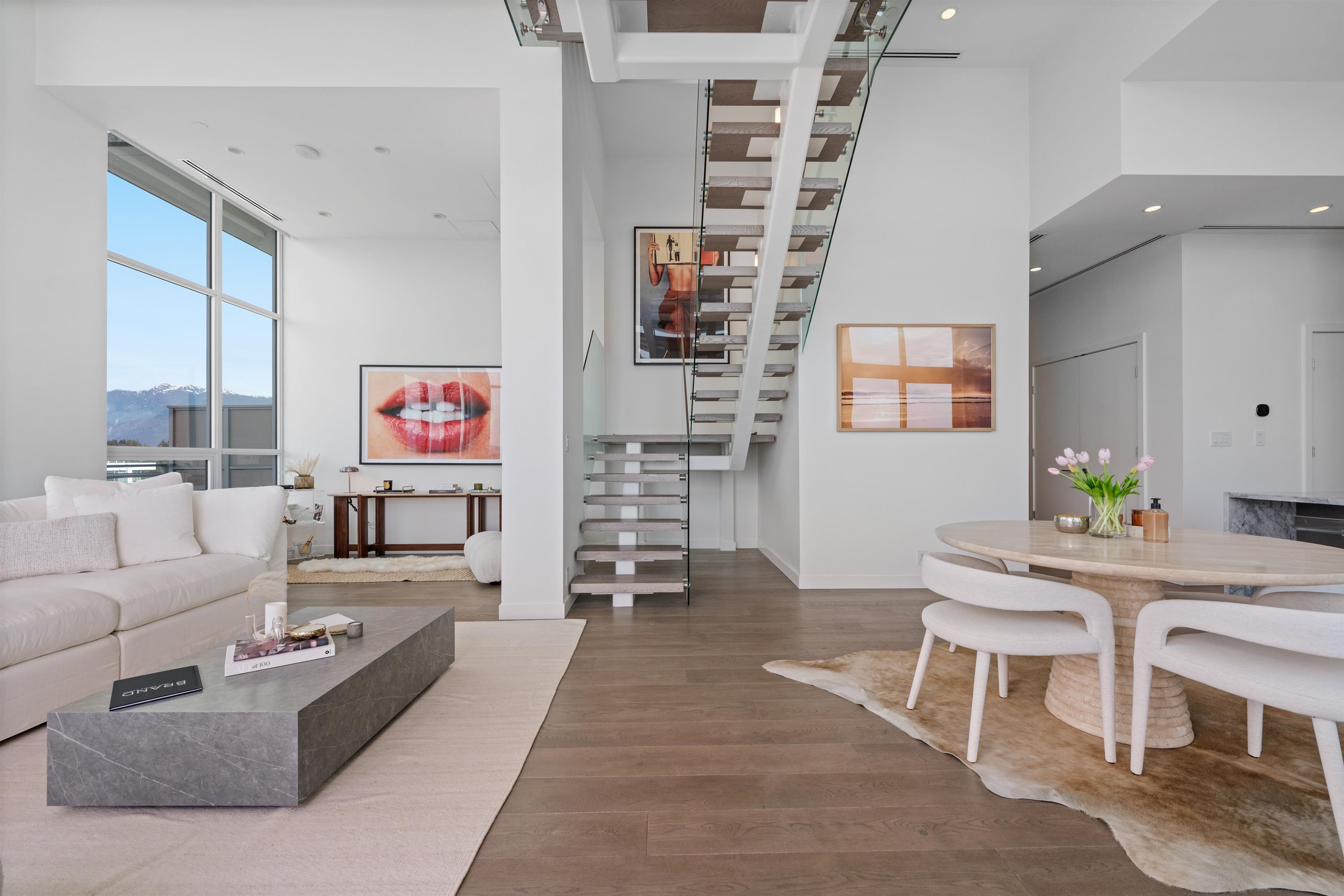 2403 125 14th Street - MLS&reg; # R3116503