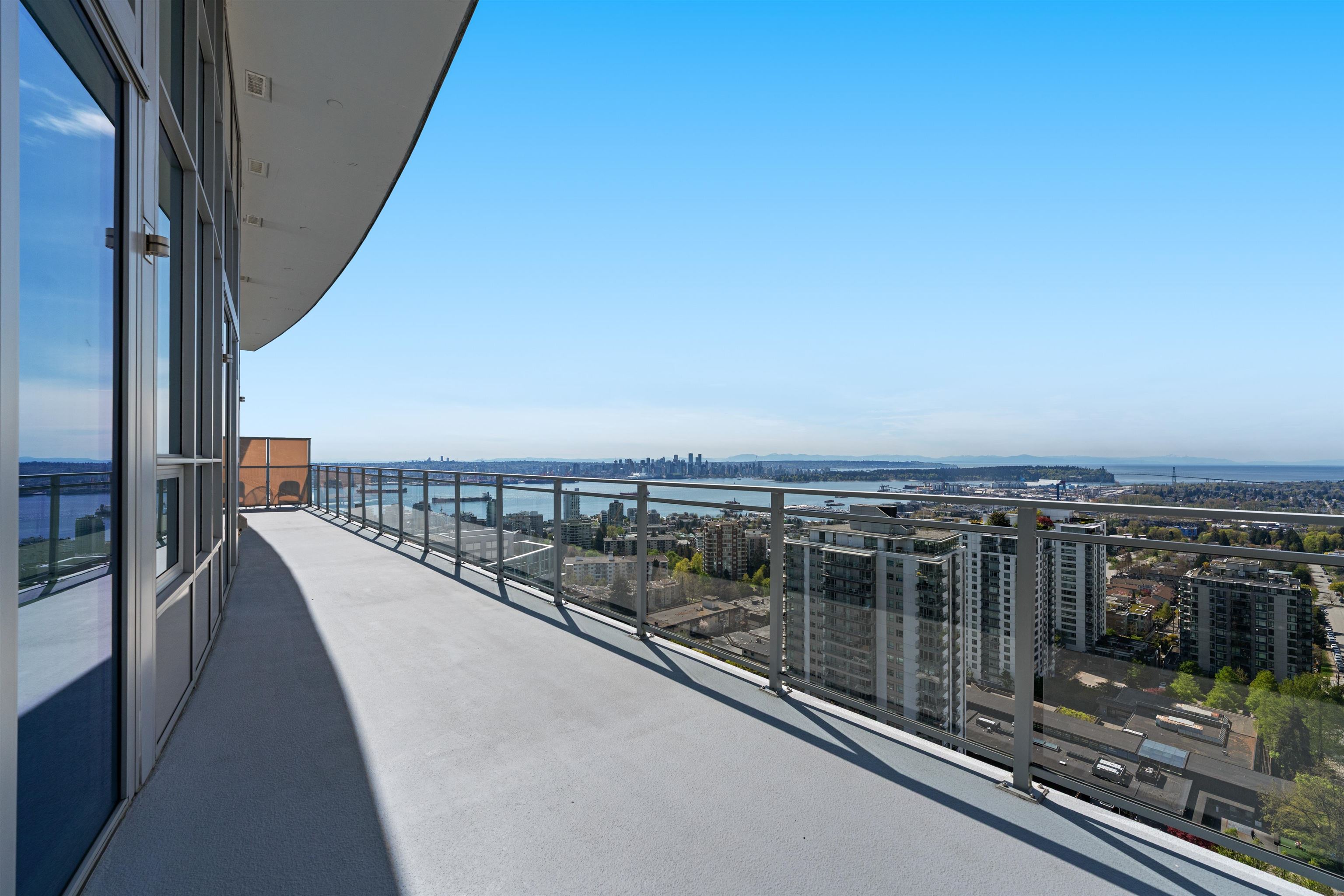2403 125 14th Street - MLS&reg; # R3116503