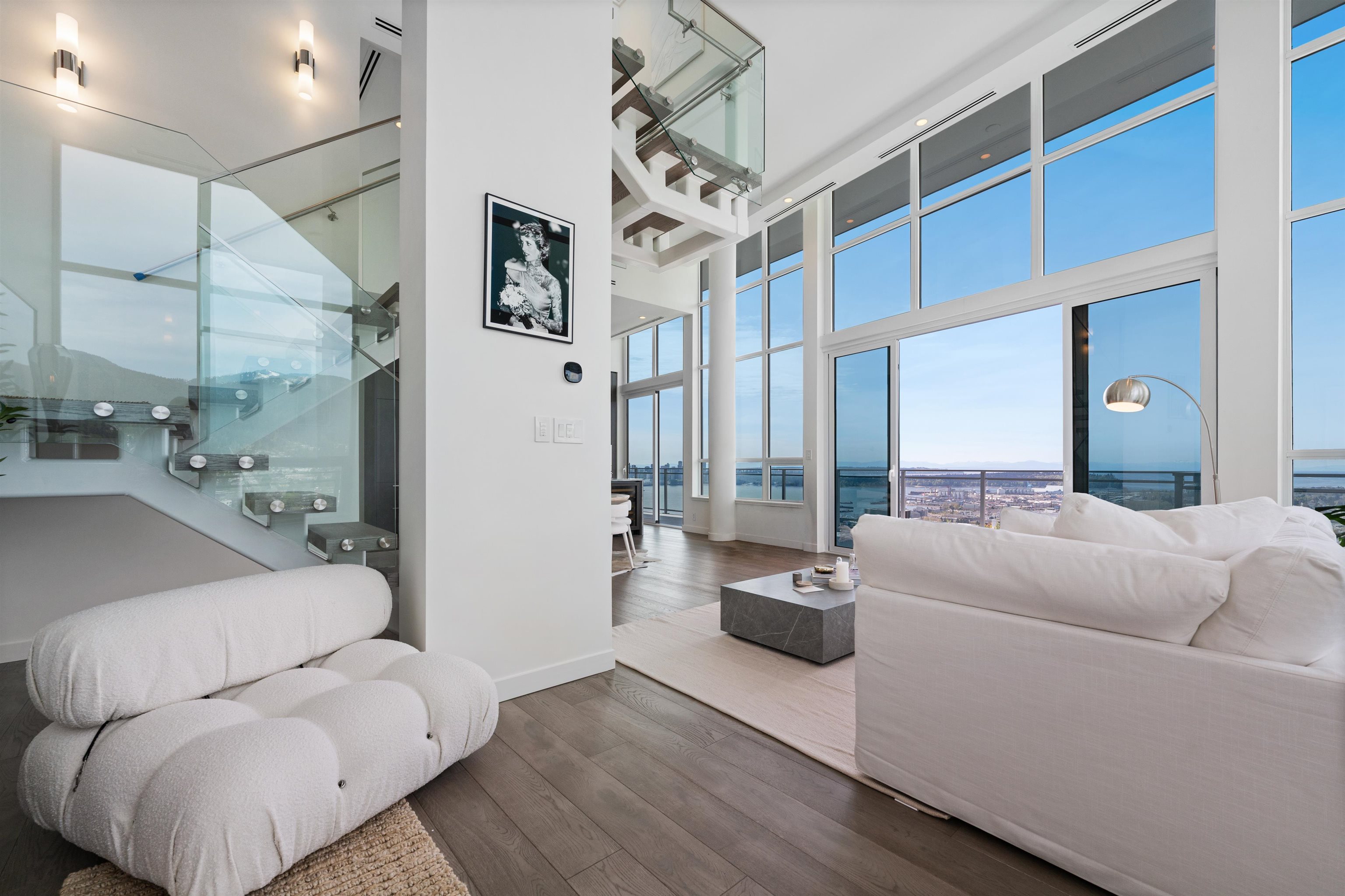 2403 125 14th Street - MLS&reg; # R3116503