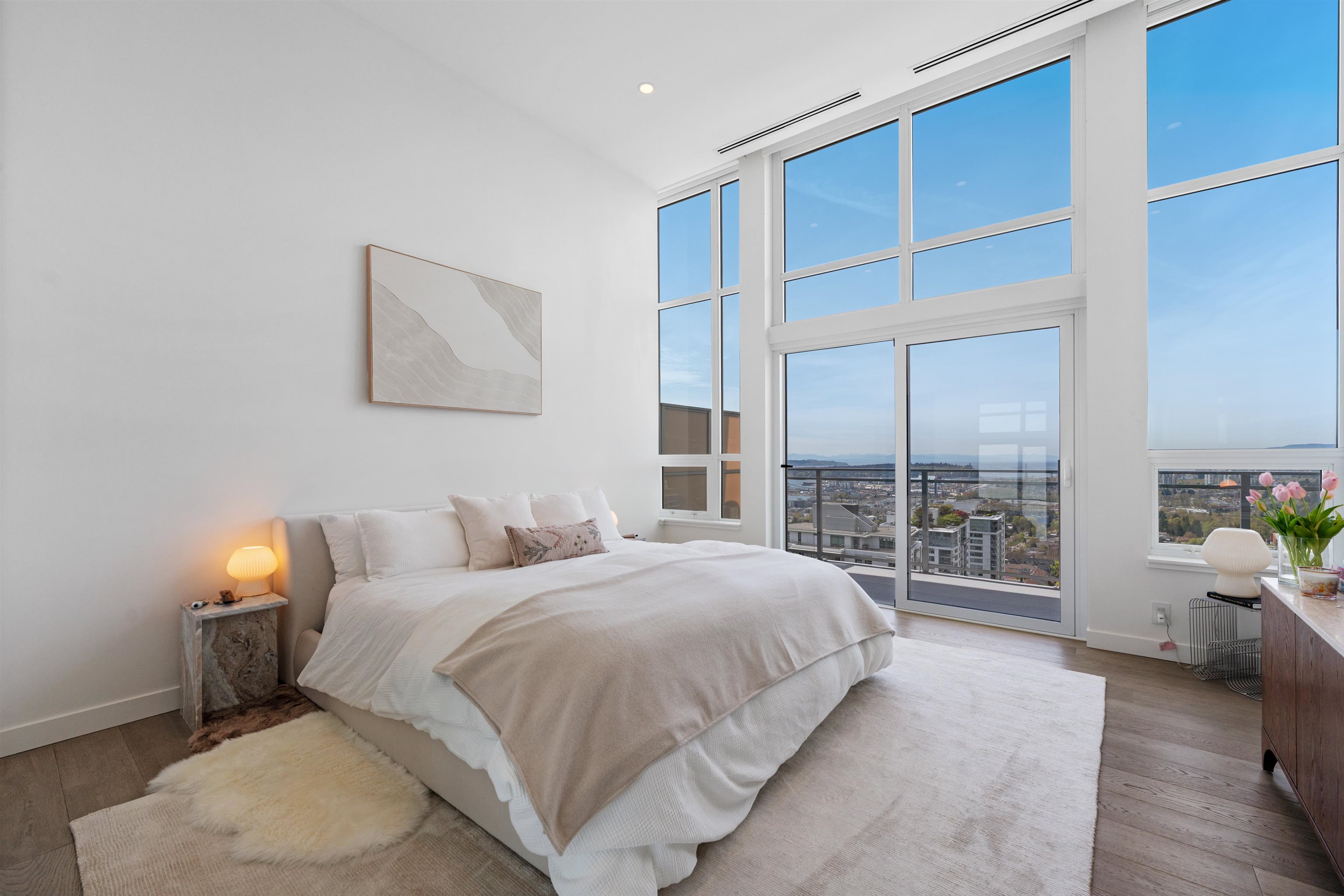 2403 125 14th Street - MLS&reg; # R3116503