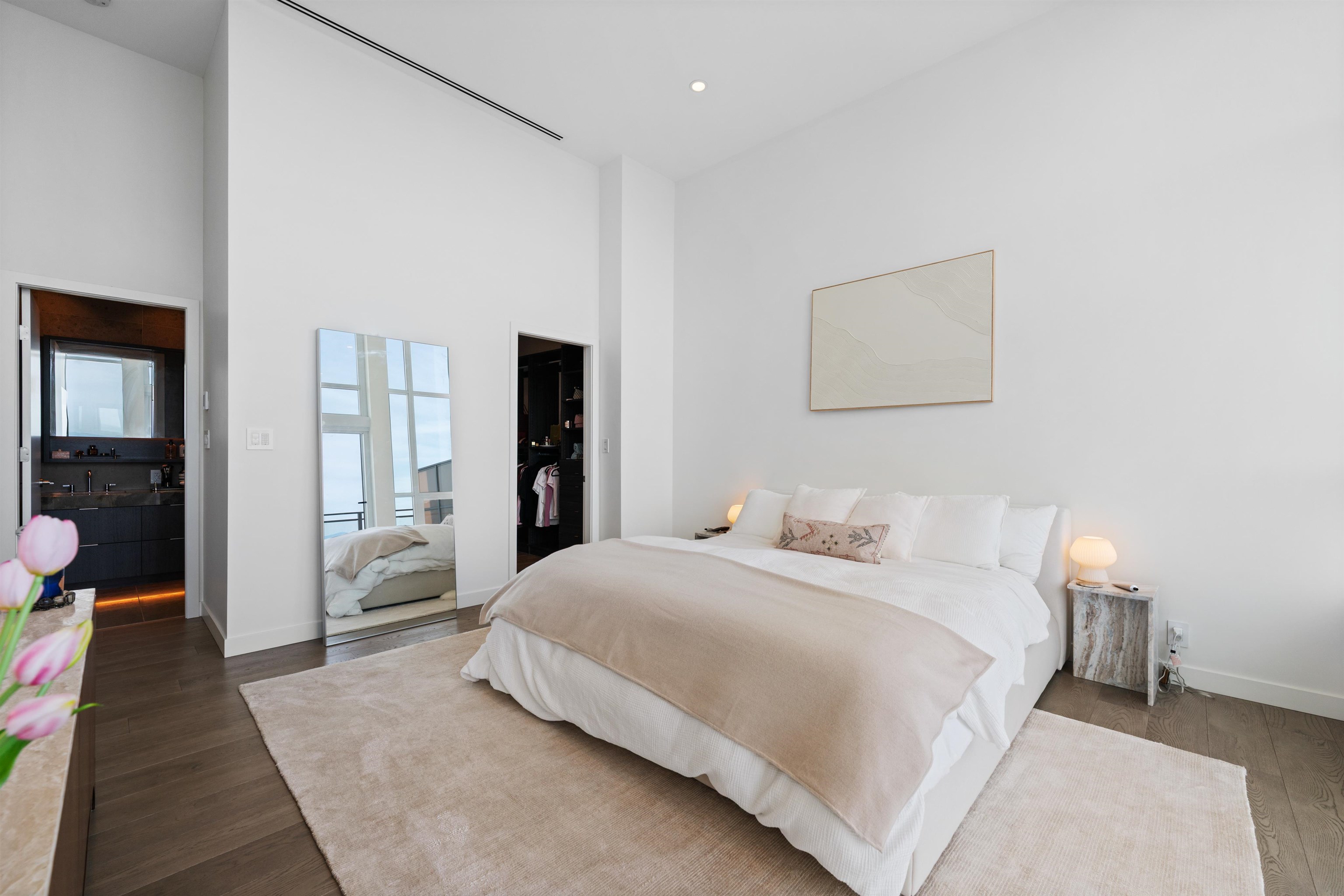 2403 125 14th Street - MLS&reg; # R3116503