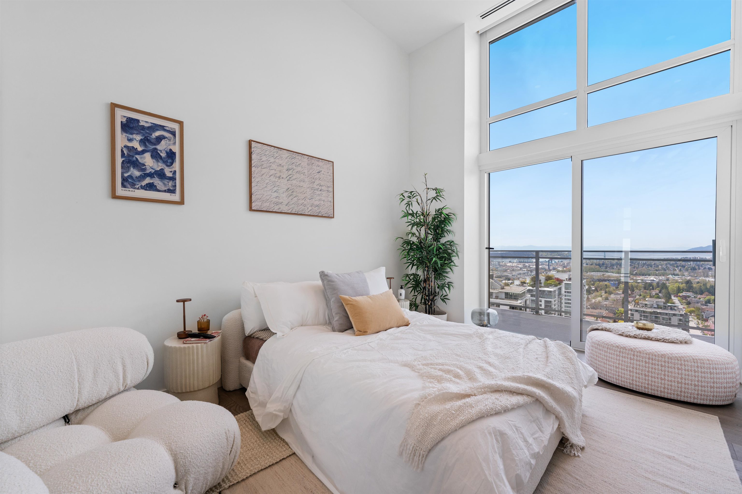 2403 125 14th Street - MLS&reg; # R3116503