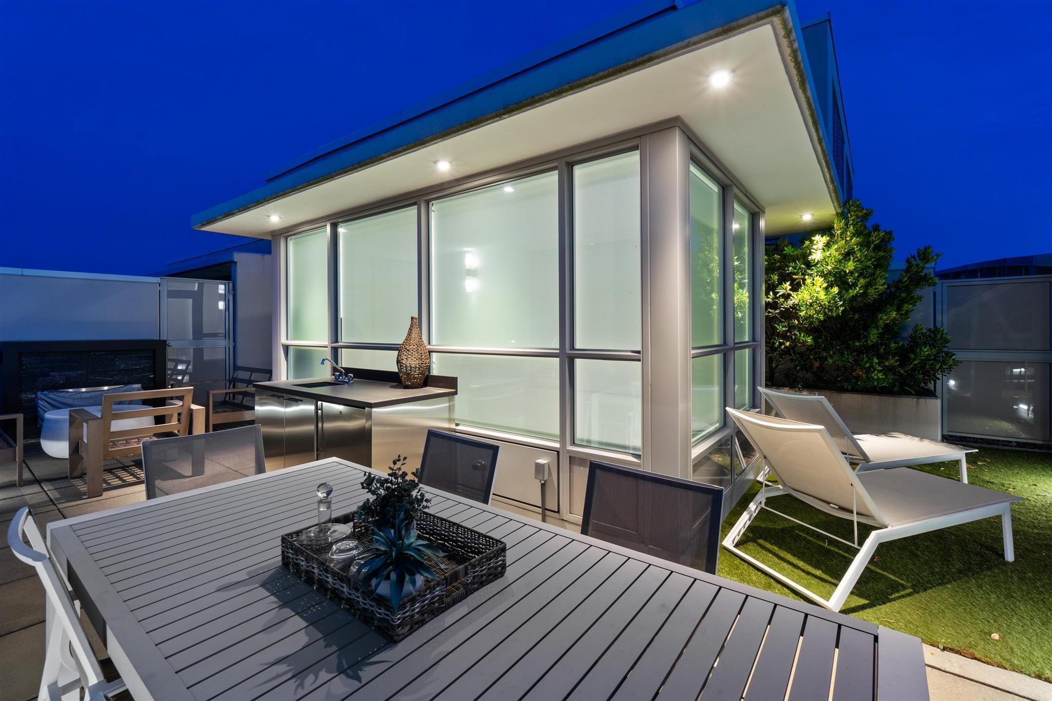 2403 125 14th Street - MLS&reg; # R3116503