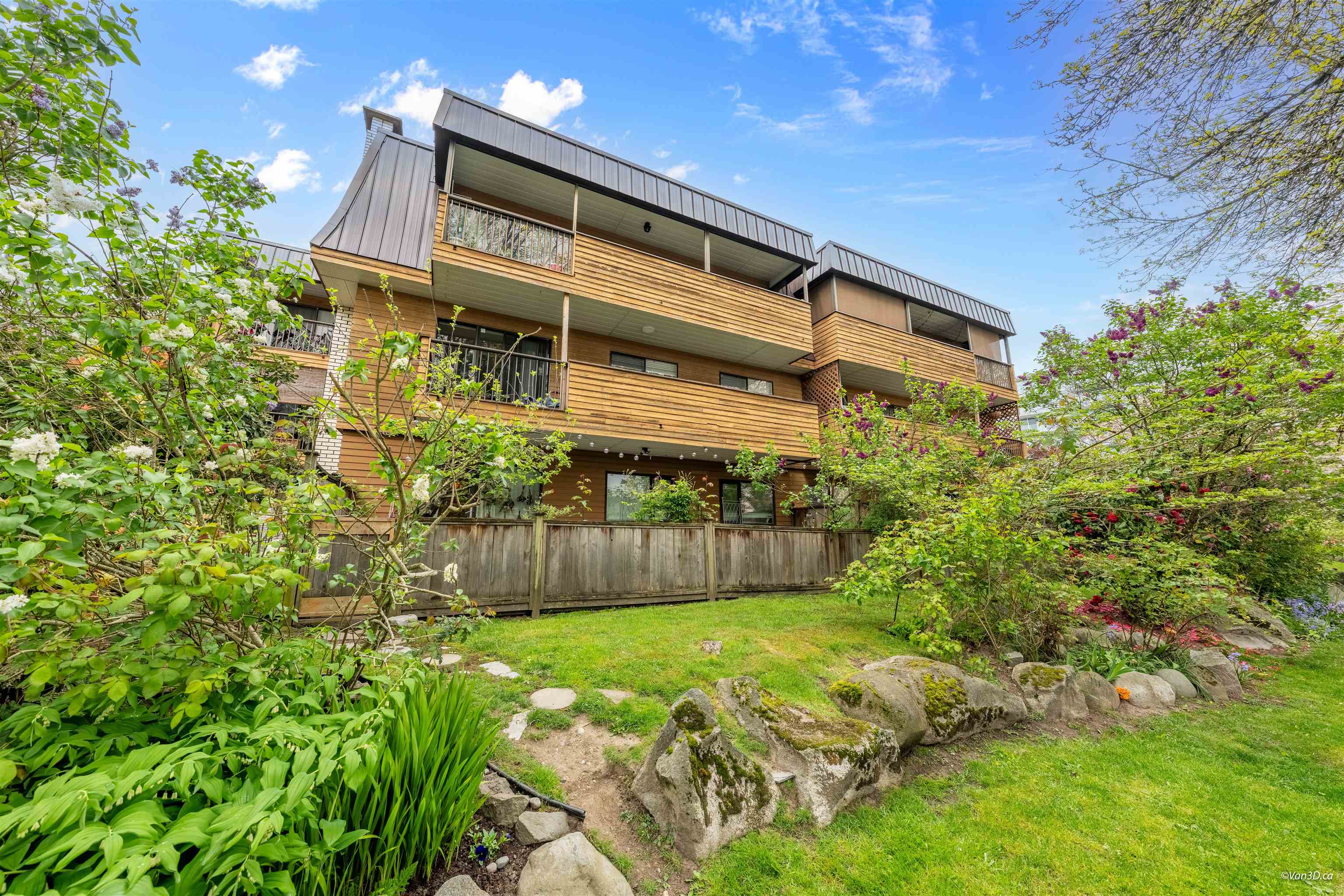 204 2299 30th Avenue - MLS&reg; # R3116671