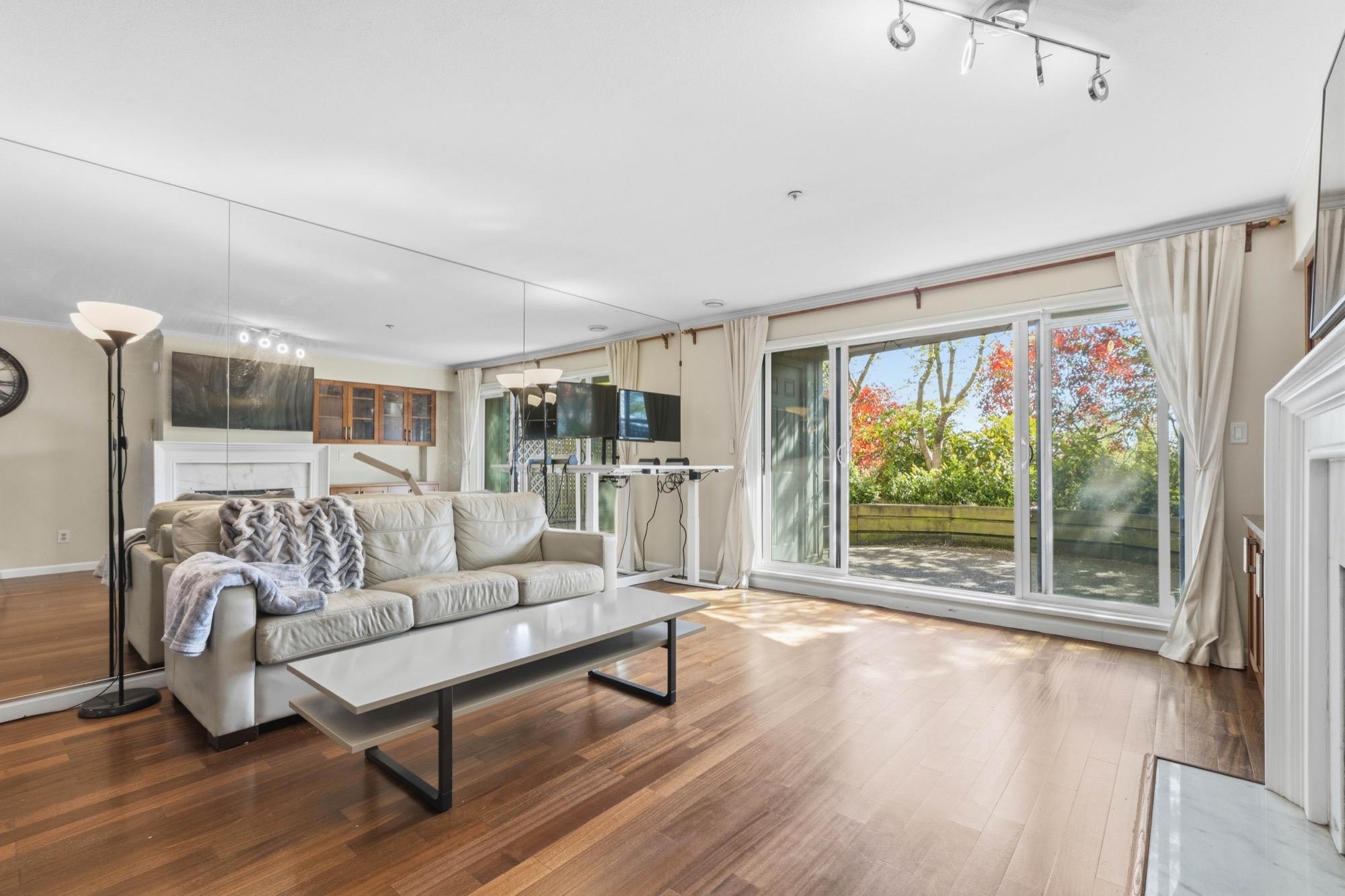 3 2150 Marine Drive - MLS&reg; # R3117097