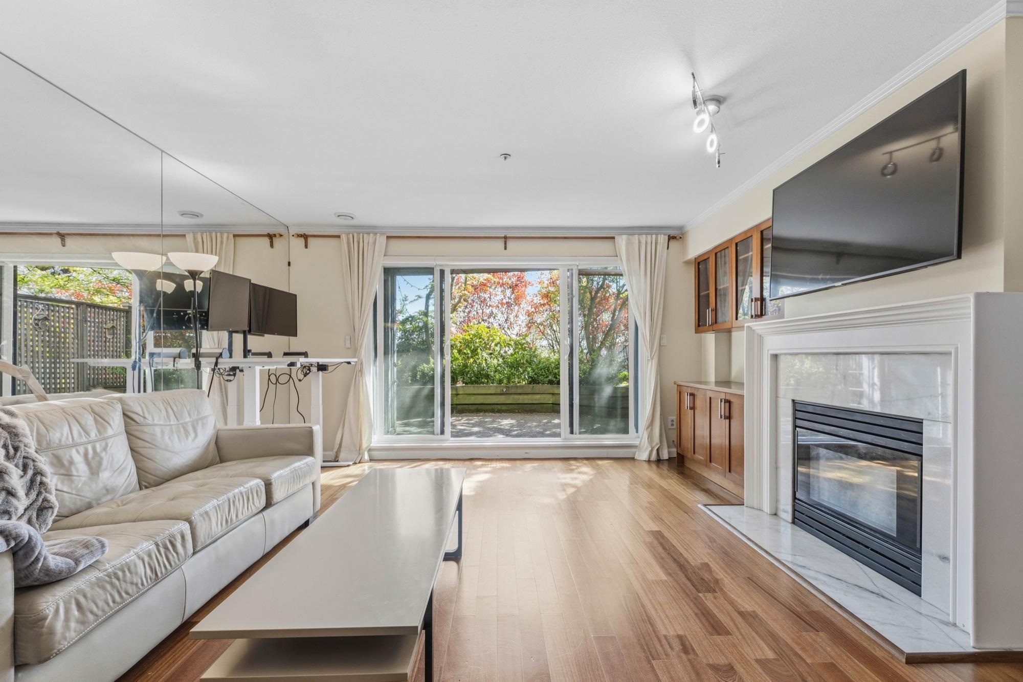 3 2150 Marine Drive - MLS&reg; # R3117097