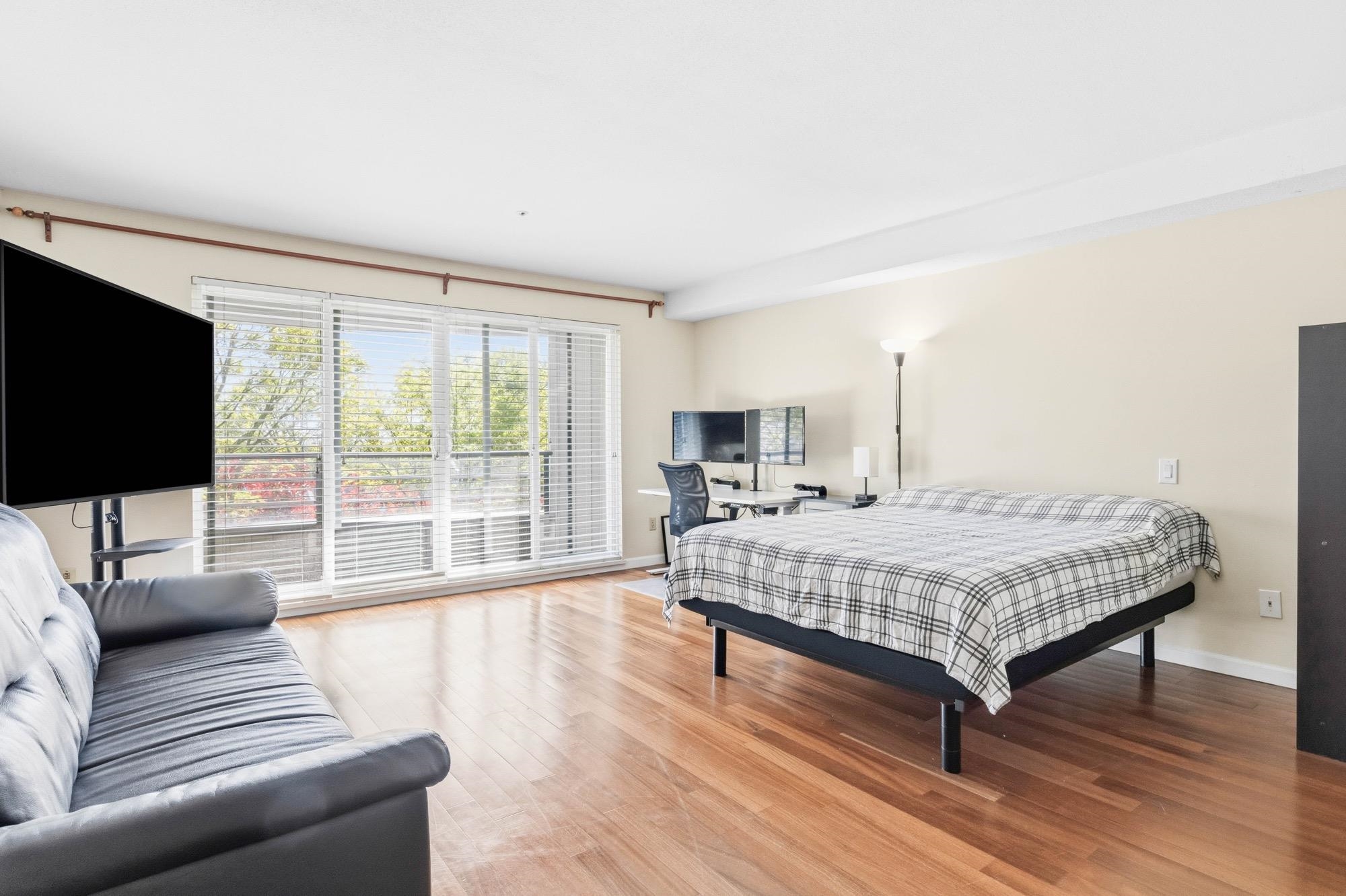 3 2150 Marine Drive - MLS&reg; # R3117097