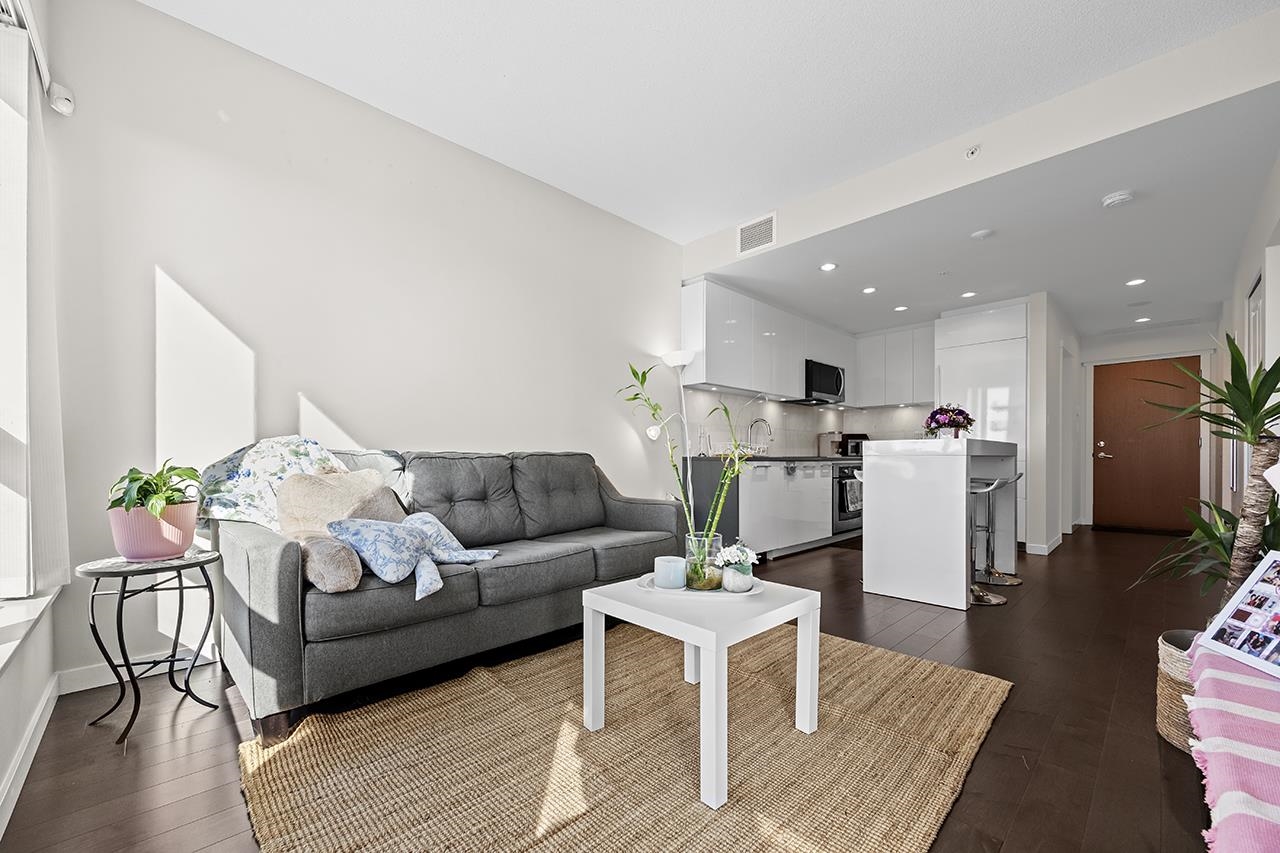 1206 5728 Berton Avenue - MLS&reg; # R3119111