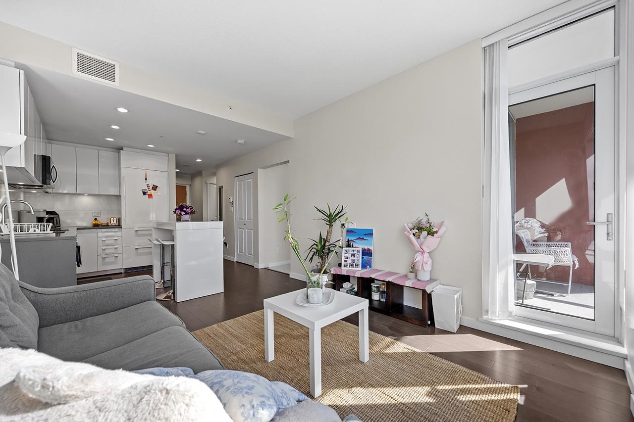 1206 5728 Berton Avenue - MLS&reg; # R3119111