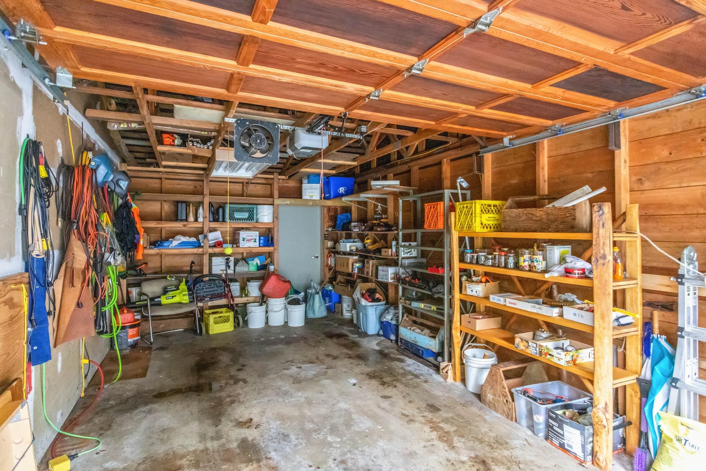  5639 White Pine Lane - MLS&reg; # R3119776