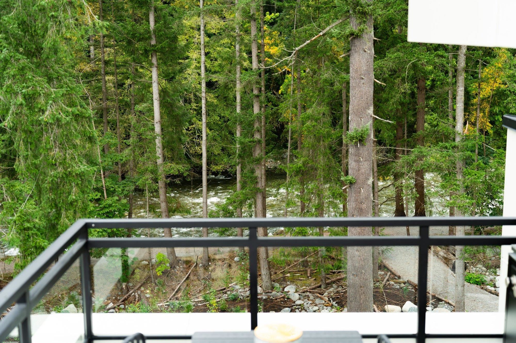 126 2050 Glenaire Drive - MLS&reg; # R3121390