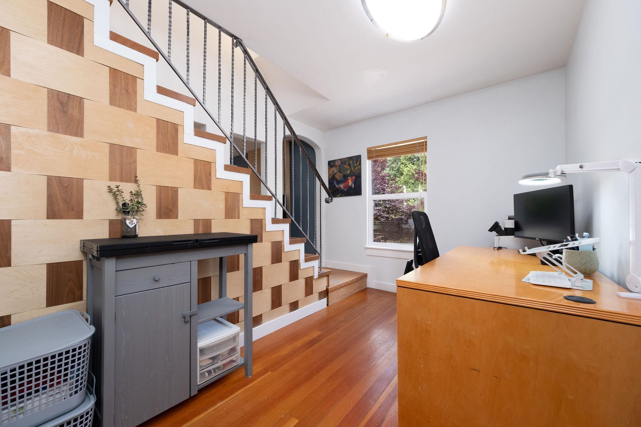  1075 Gladwin Drive - MLS&reg; # R3121554