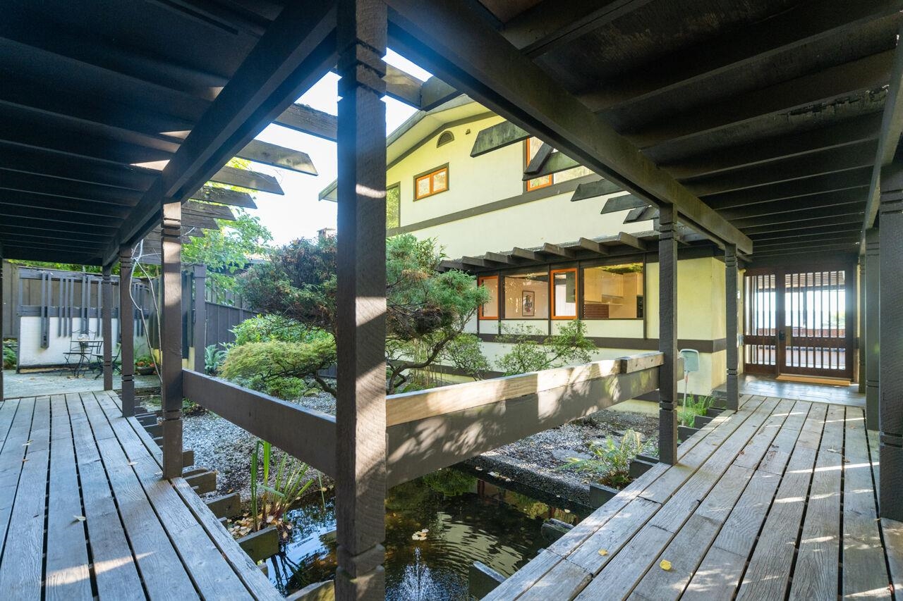  3248 Marine Drive - MLS&reg; # R3121557