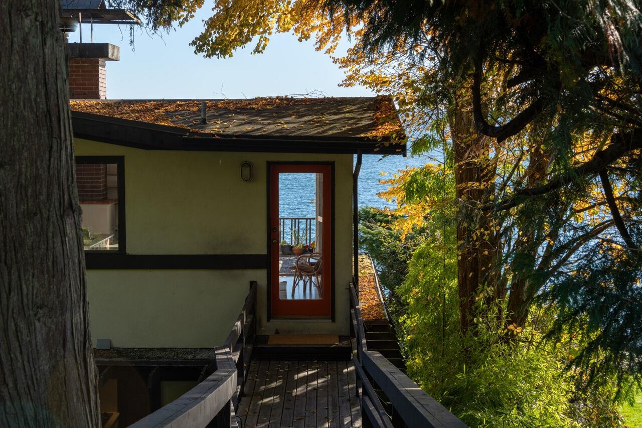  3248 Marine Drive - MLS&reg; # R3121557