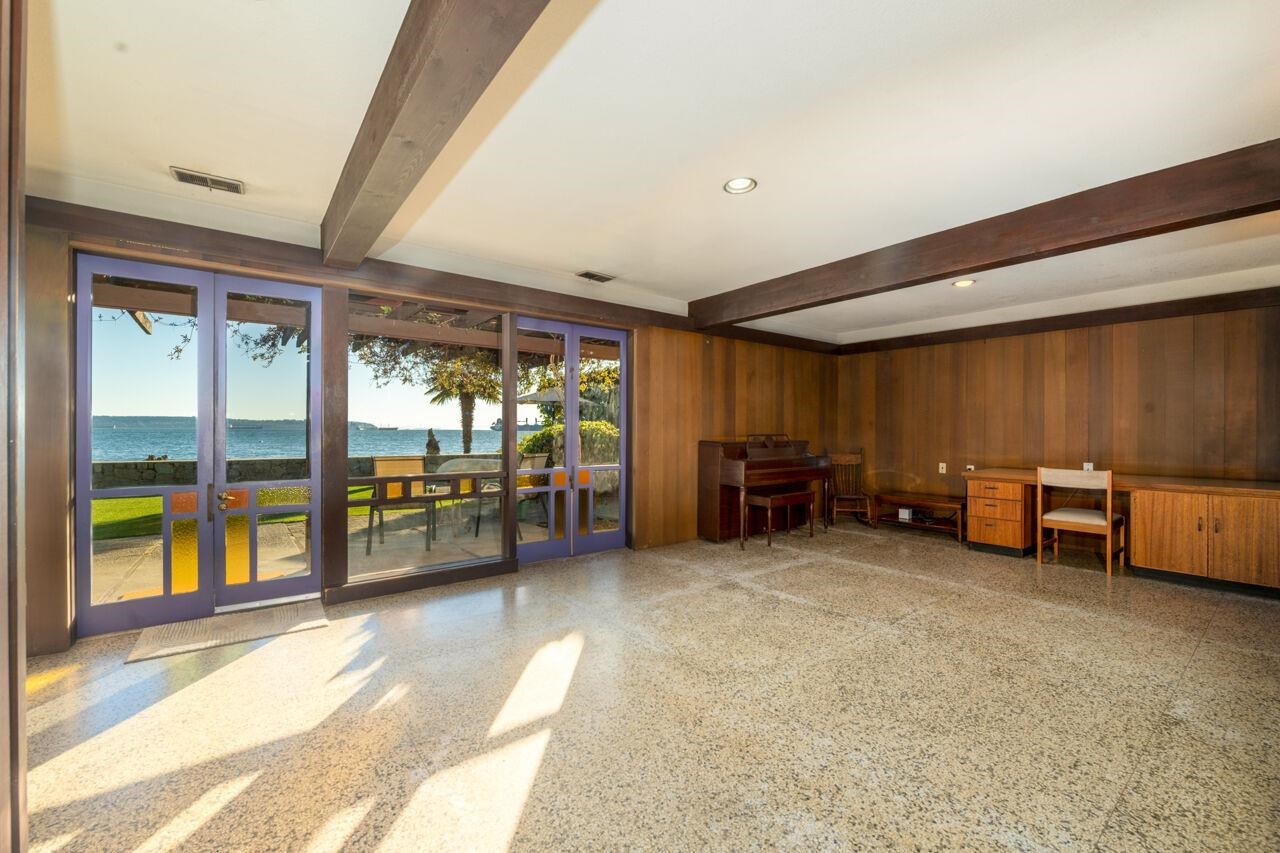  3248 Marine Drive - MLS&reg; # R3121557