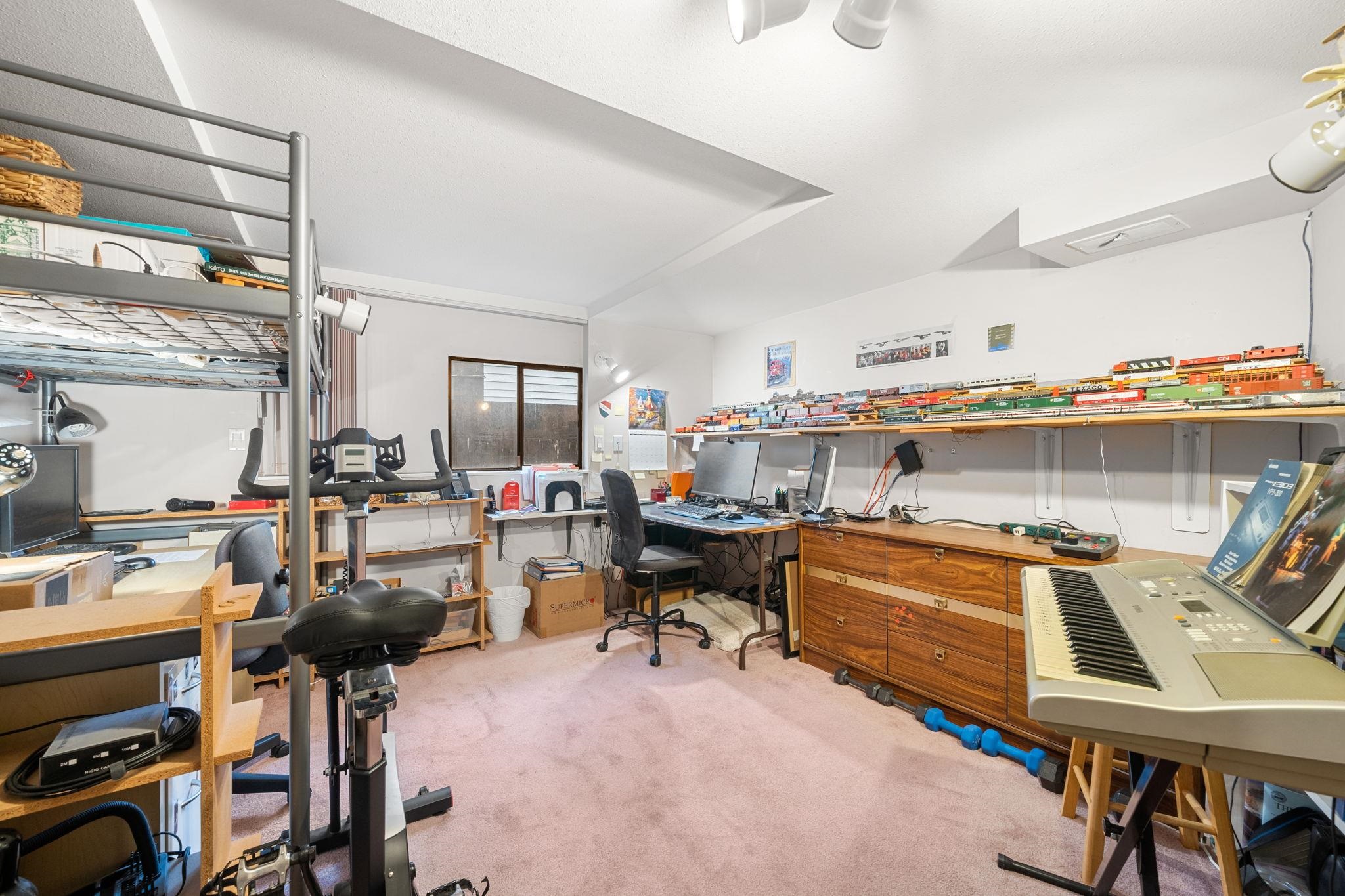  741 14th Street - MLS&reg; # R3121928