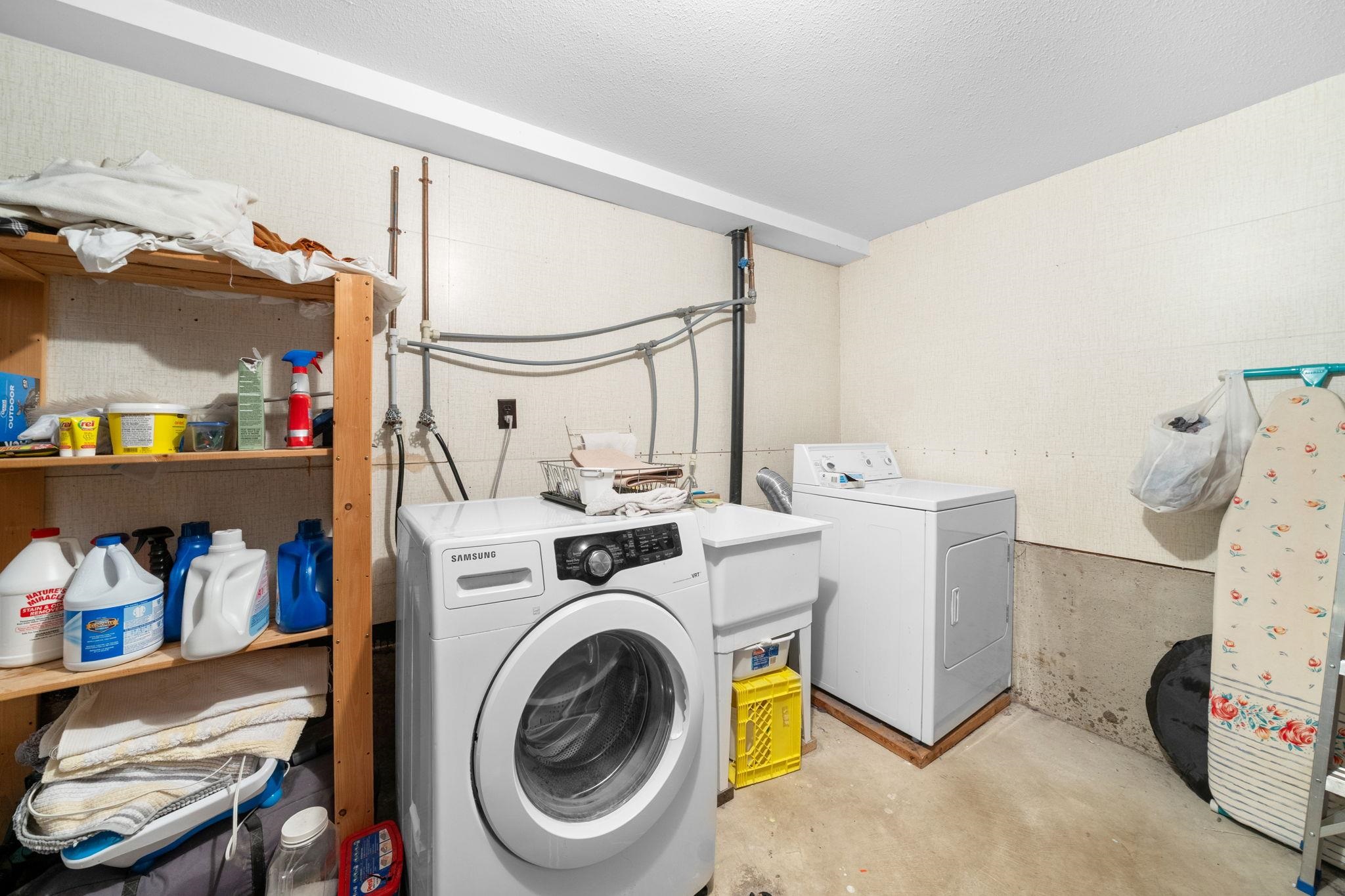  741 14th Street - MLS&reg; # R3121928