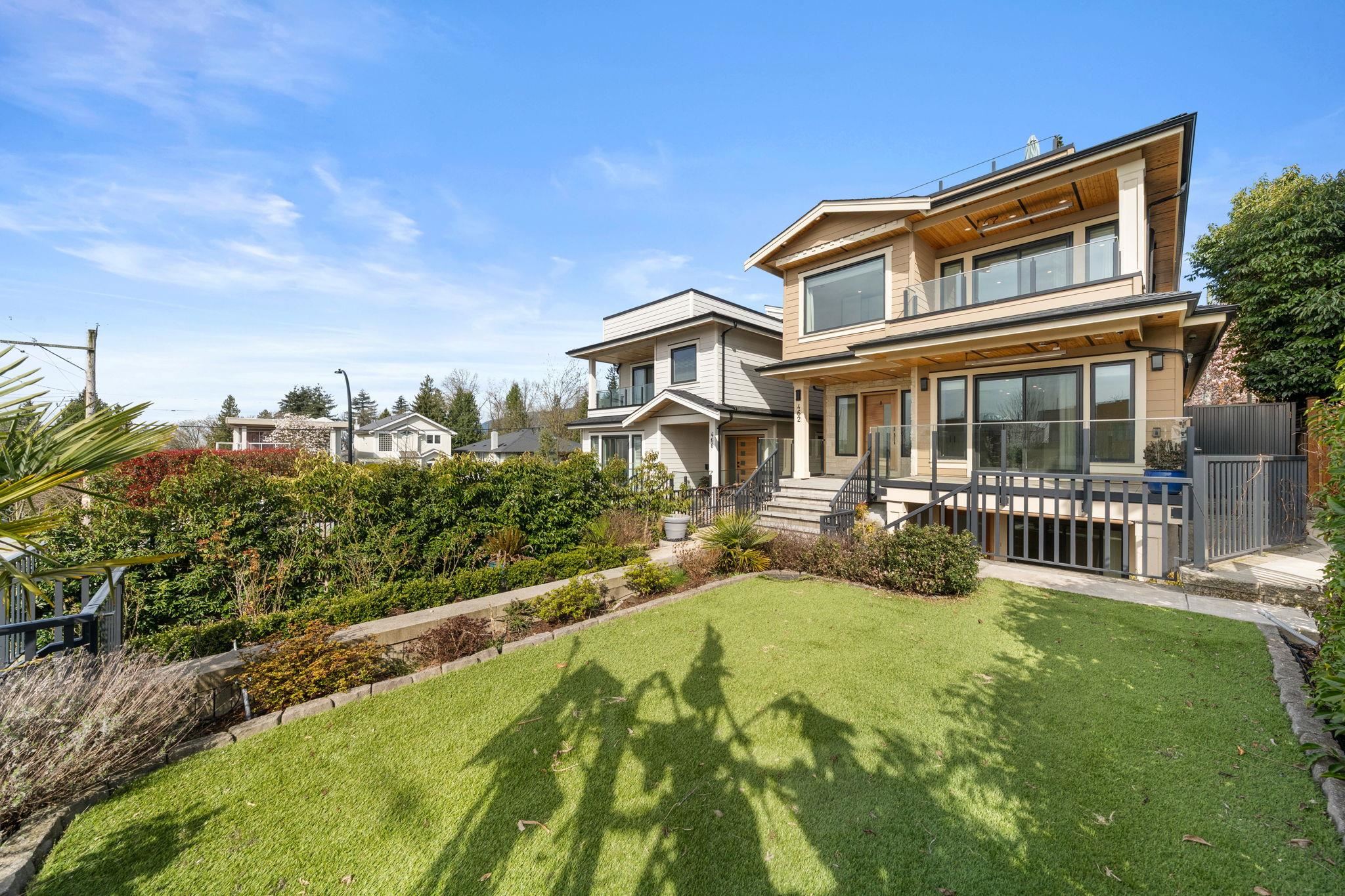  462 14th Street - MLS&reg; # R3122904