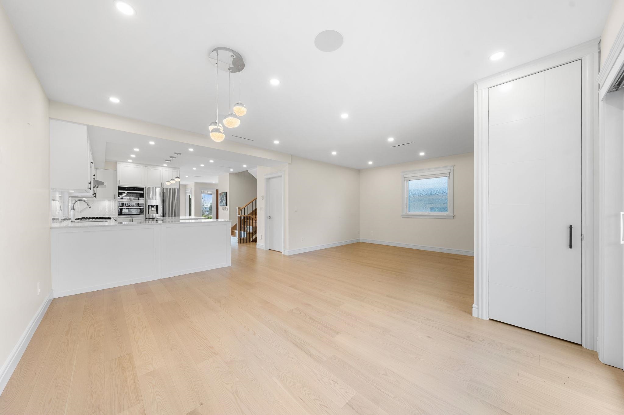  462 14th Street - MLS&reg; # R3122904
