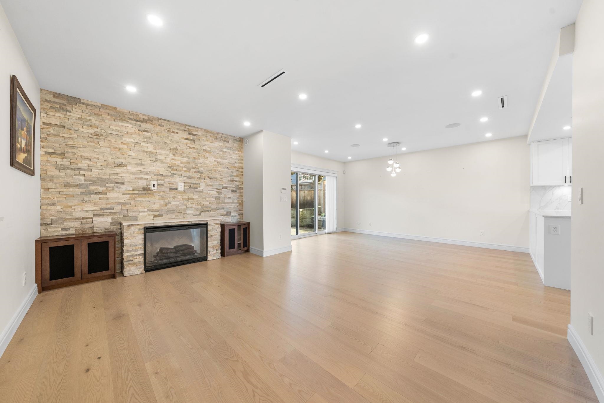  462 14th Street - MLS&reg; # R3122904