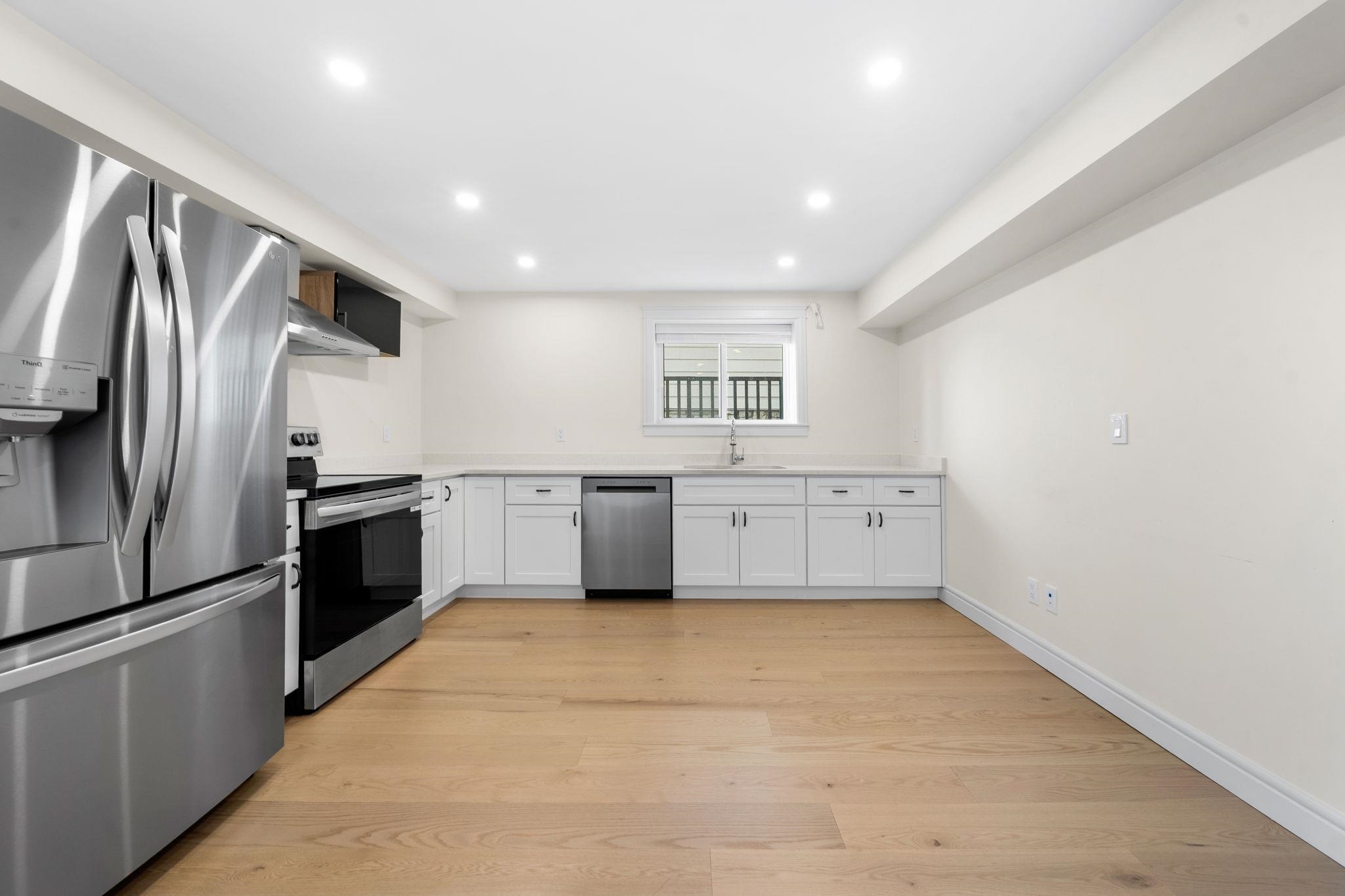  462 14th Street - MLS&reg; # R3122904