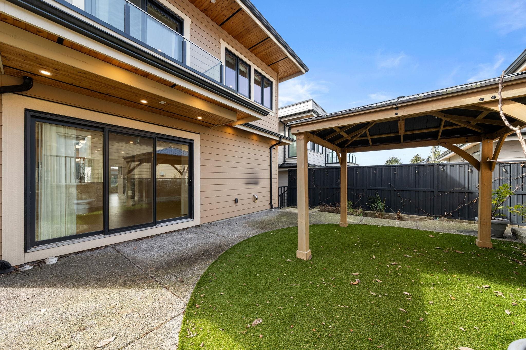  462 14th Street - MLS&reg; # R3122904