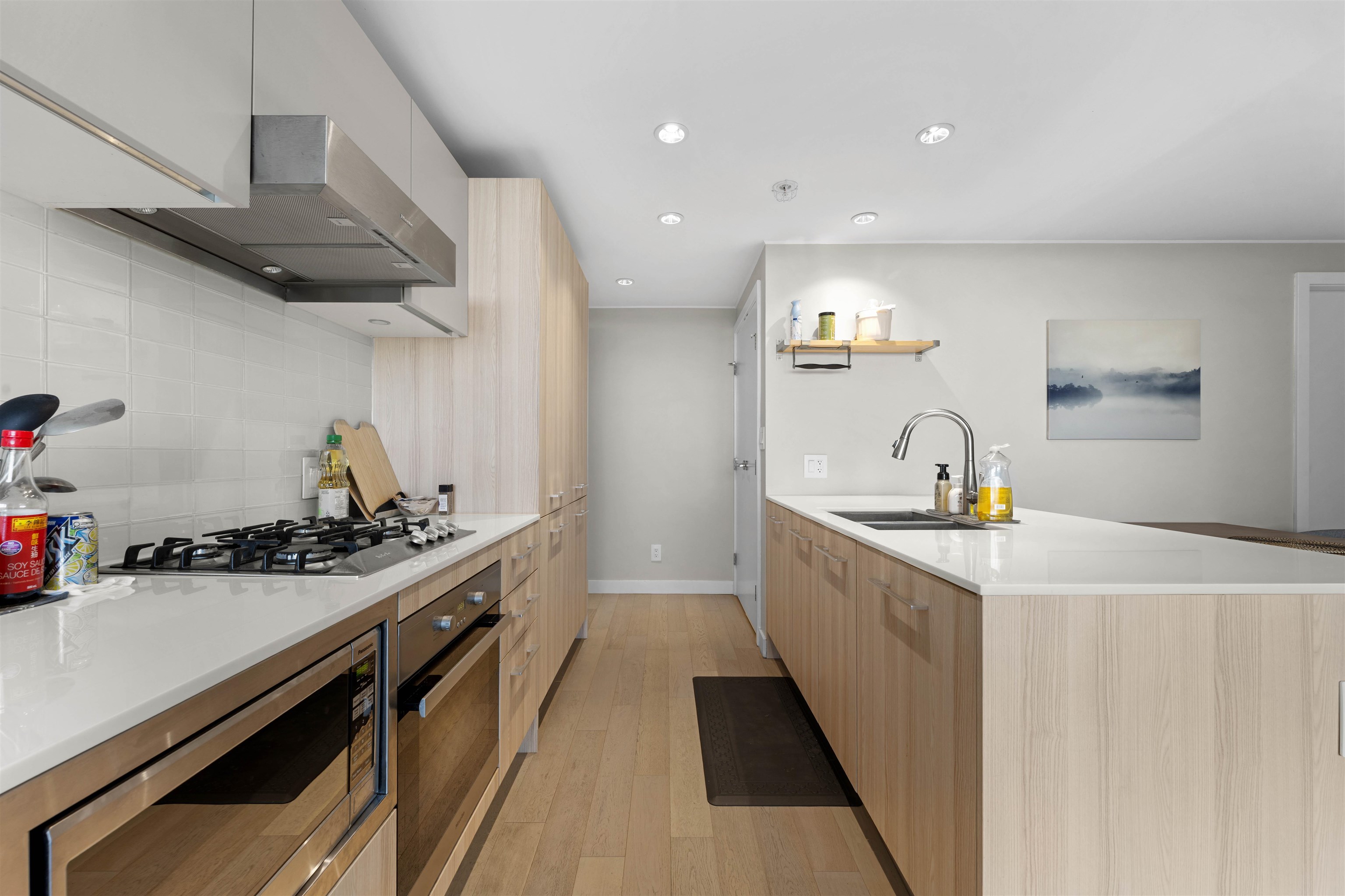 806 2221 30th Avenue - MLS&reg; # R3122990