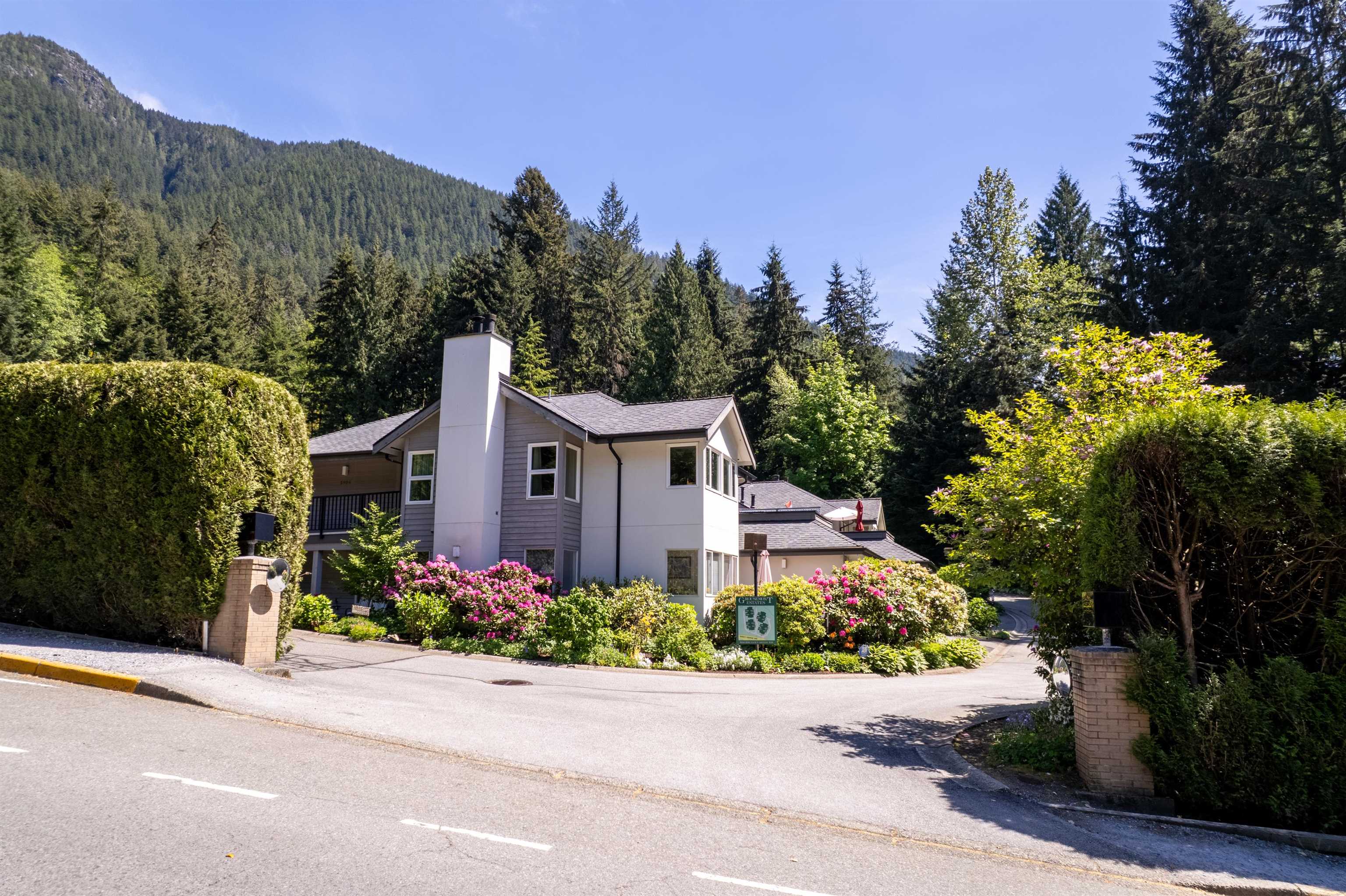  5948 Nancy Greene Way - MLS&reg; # R3123779