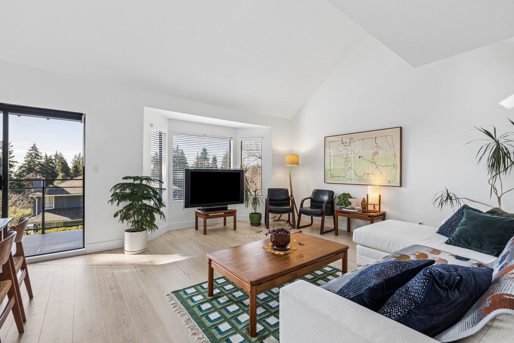  5709 Owl Court - MLS&reg; # R3123936