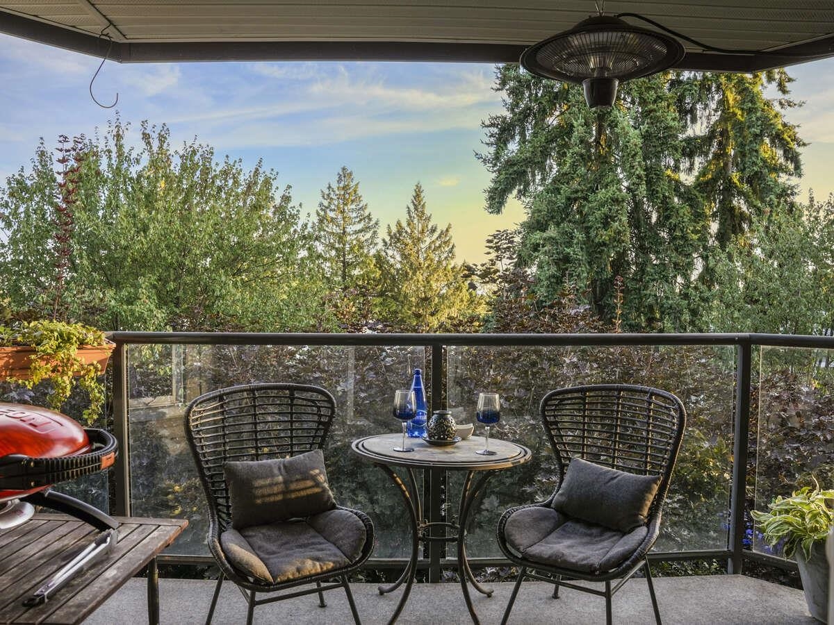 202 2250 Marine Drive - MLS&reg; # R3124031