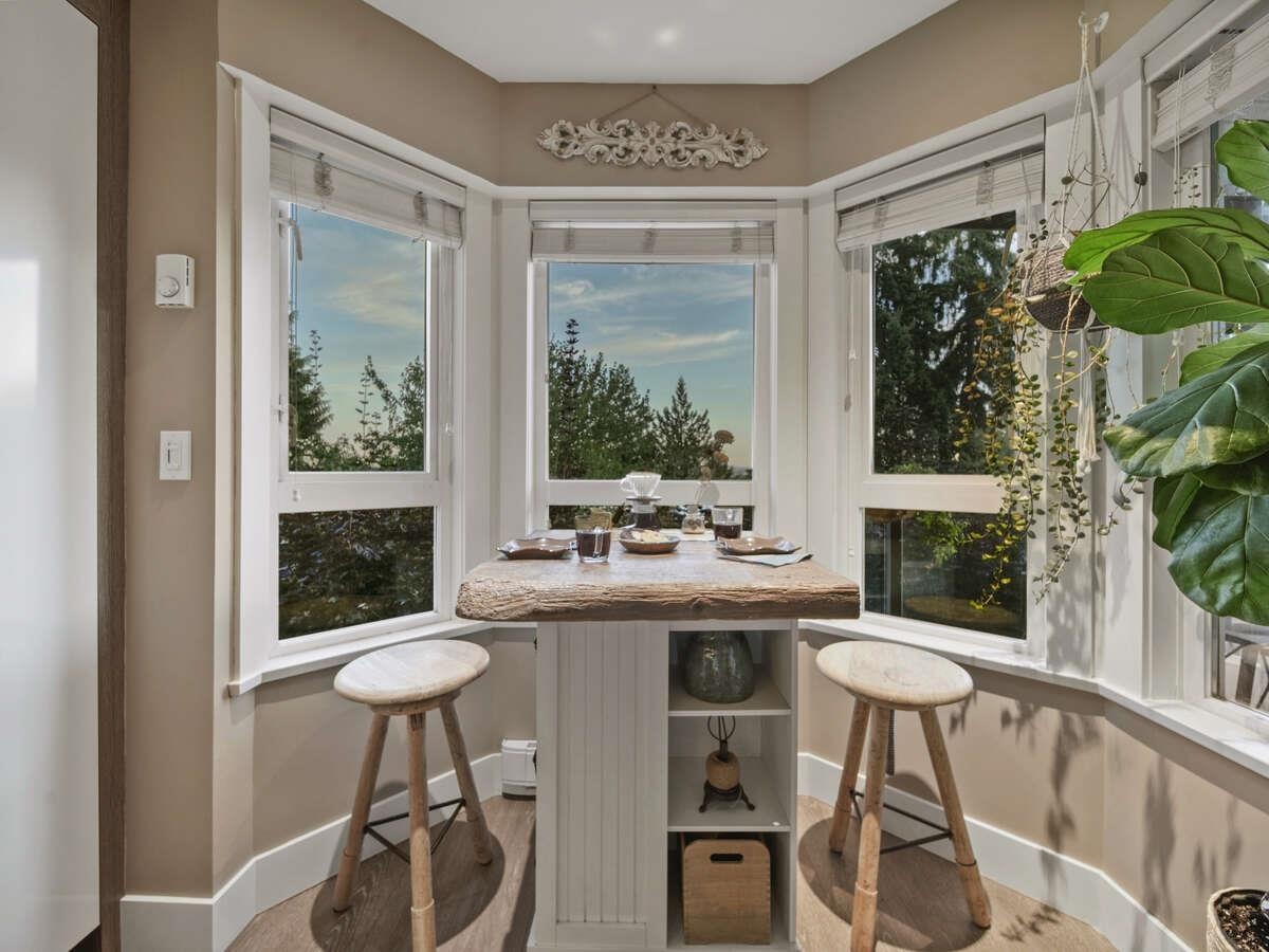 202 2250 Marine Drive - MLS&reg; # R3124031